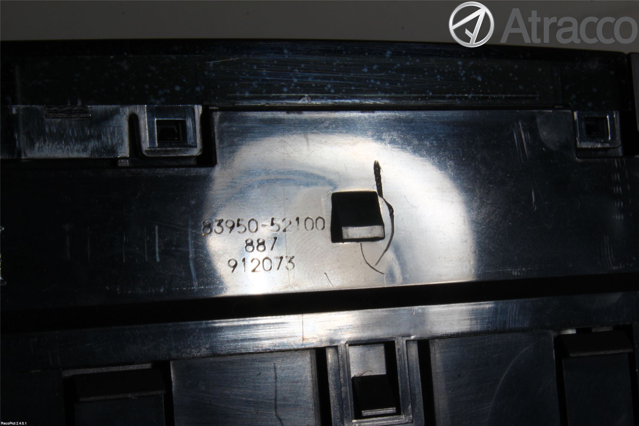 Toyota URBAN CRUISER Instrument Klocka