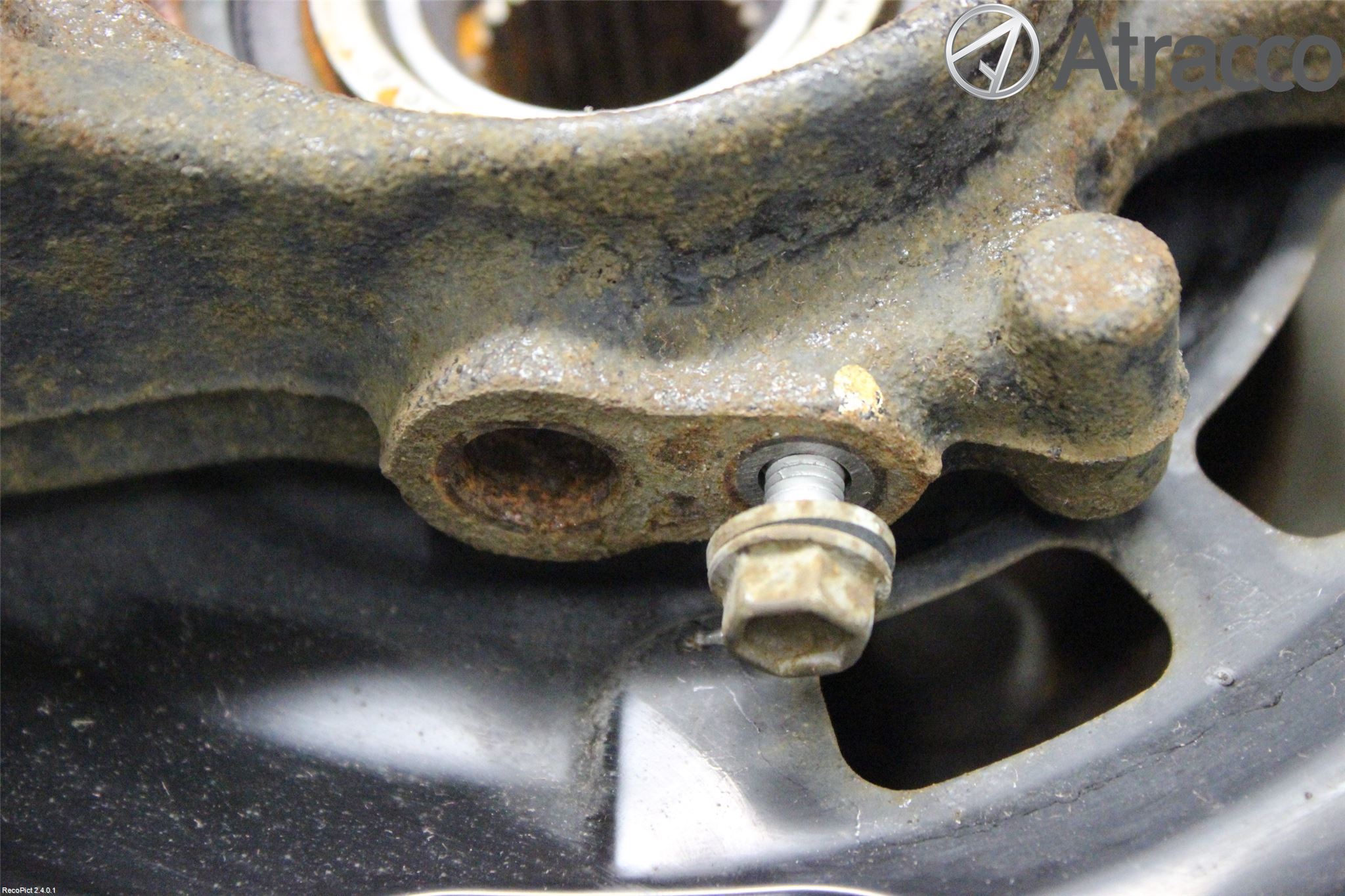 Toyota iQ Styrspindel Lagerhus Vä