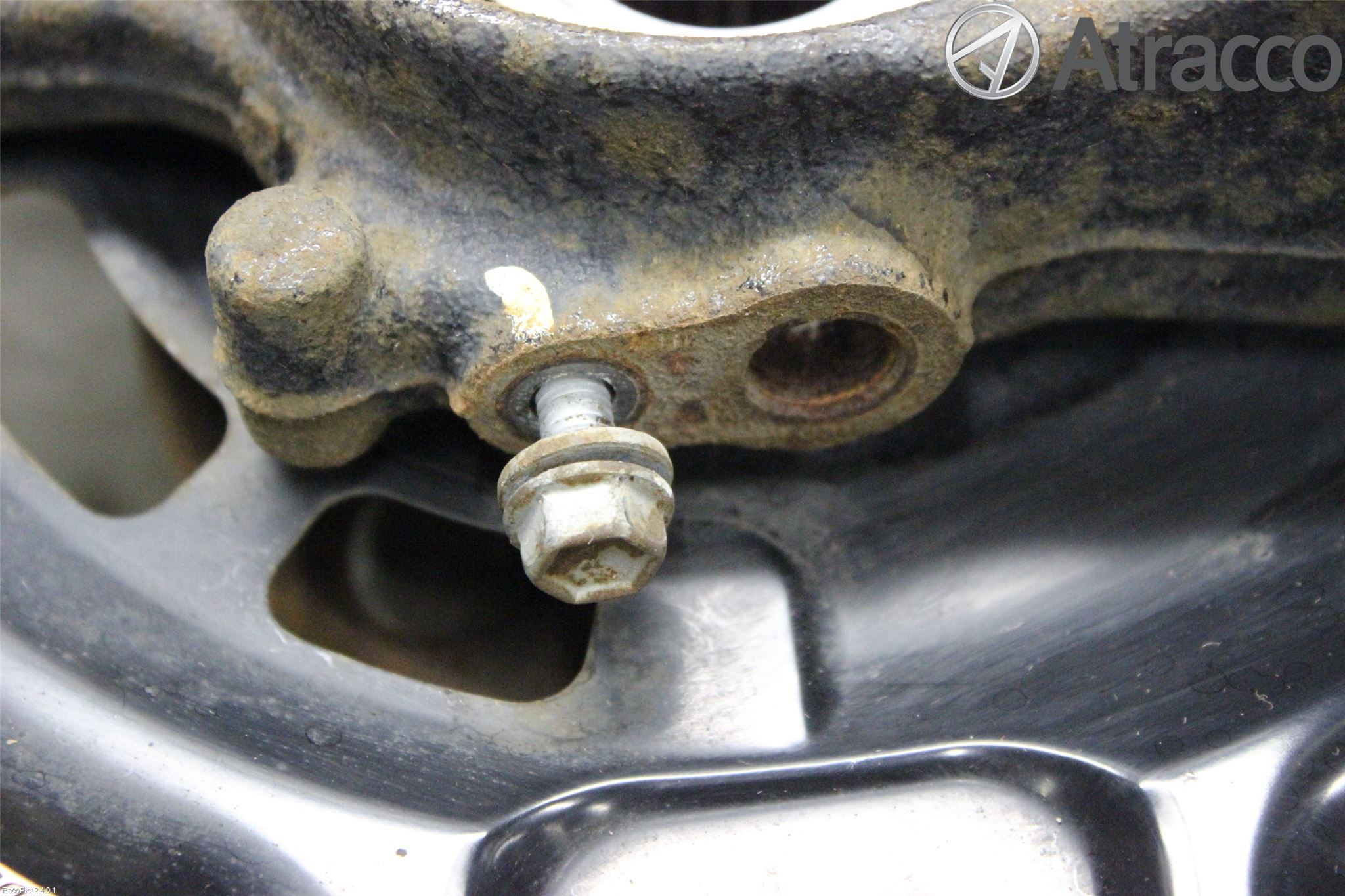 Toyota iQ Styrspindel Lagerhus Hö