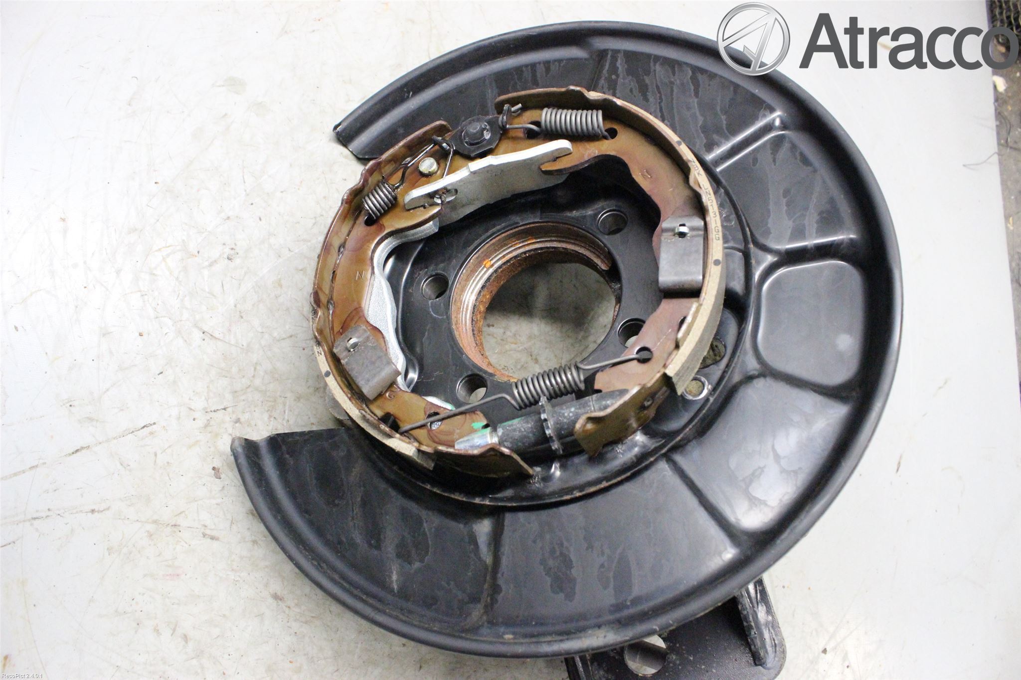 Toyota RAV 4 06-12 Hjullagerhus-Spindel Hö B