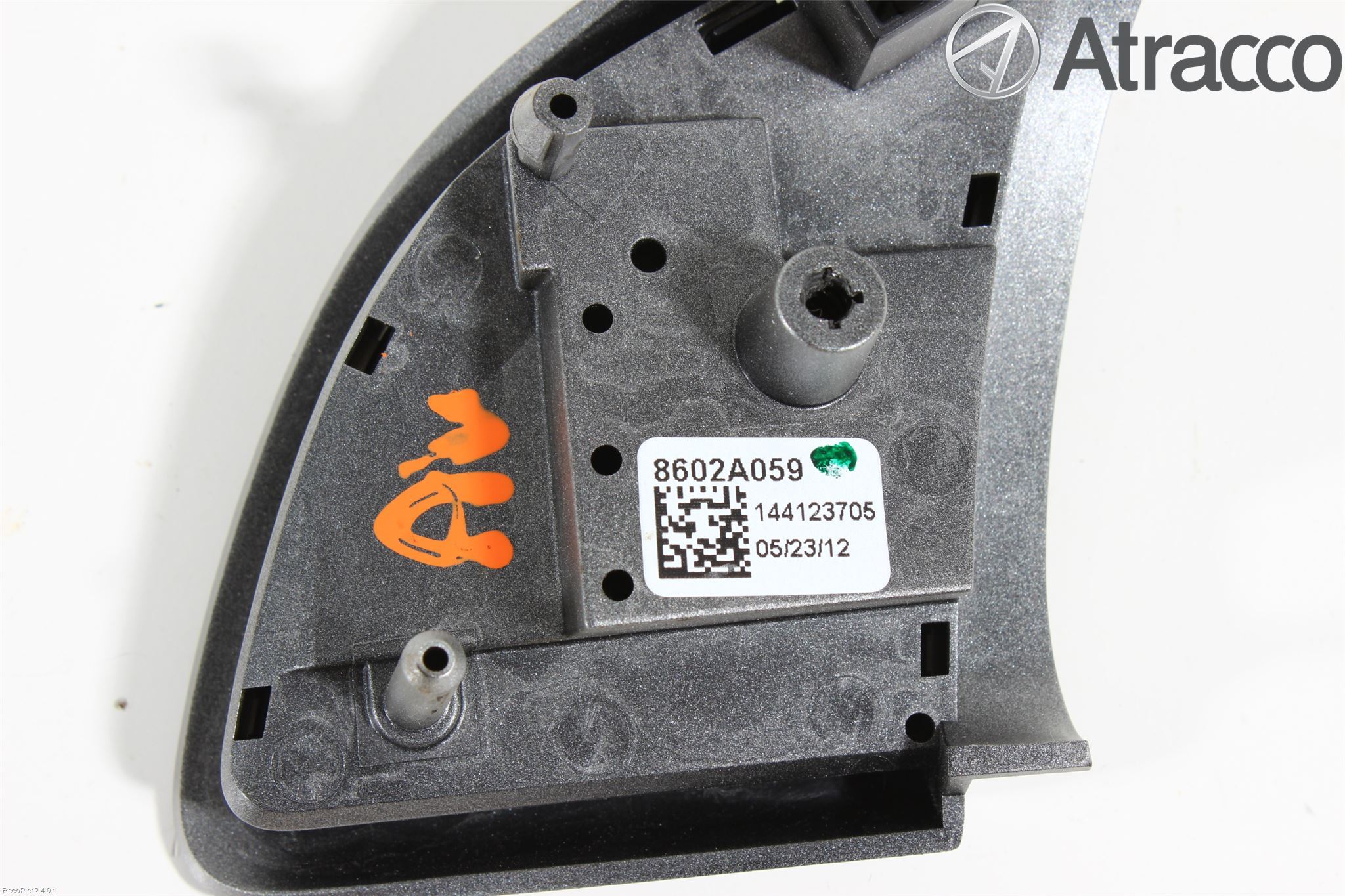 Mitsubishi OUTLANDER 13-21 Farthållare