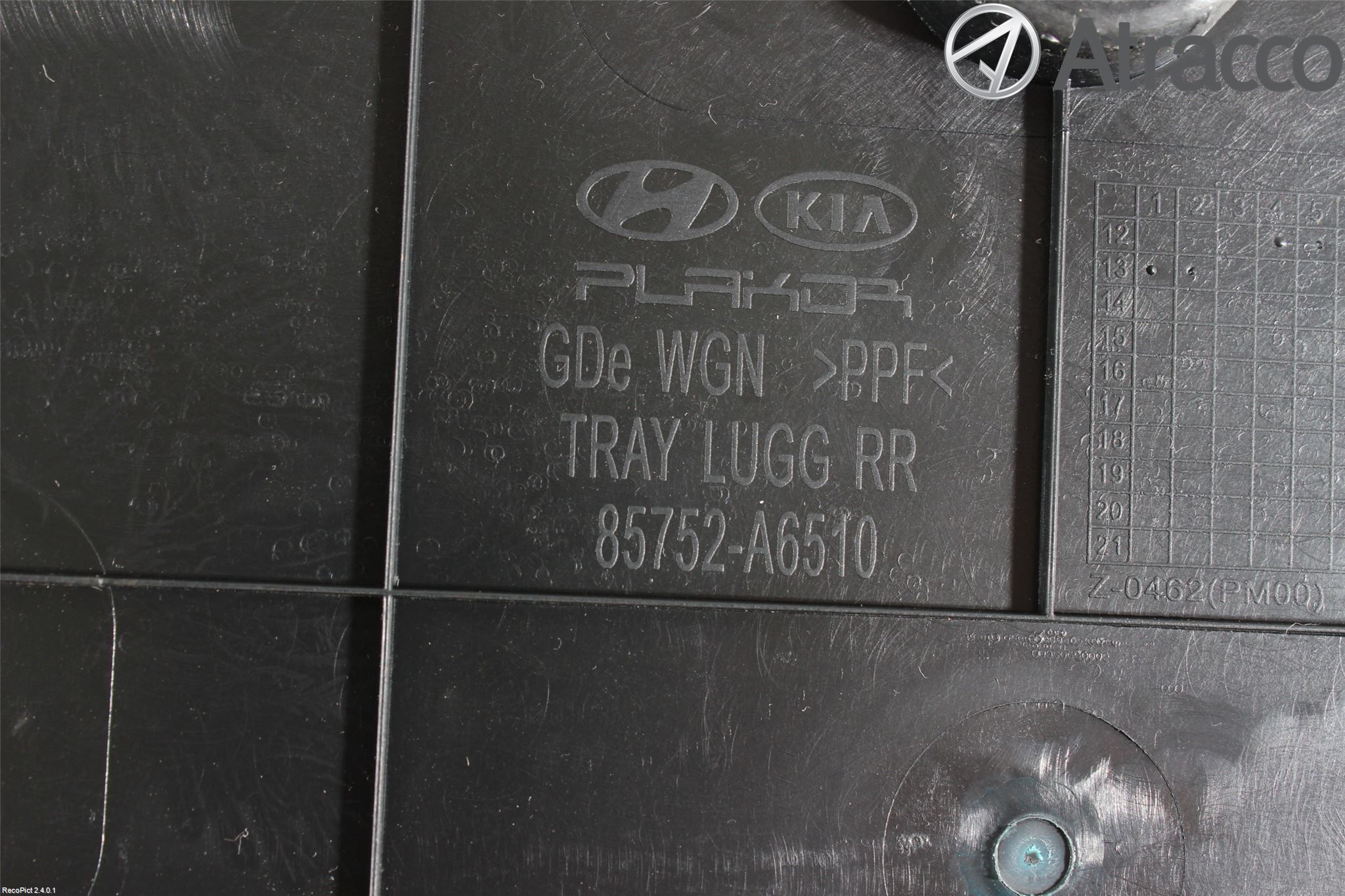 Hyundai i30 GD 13-17 Inrbagagerumklädsel-Golv