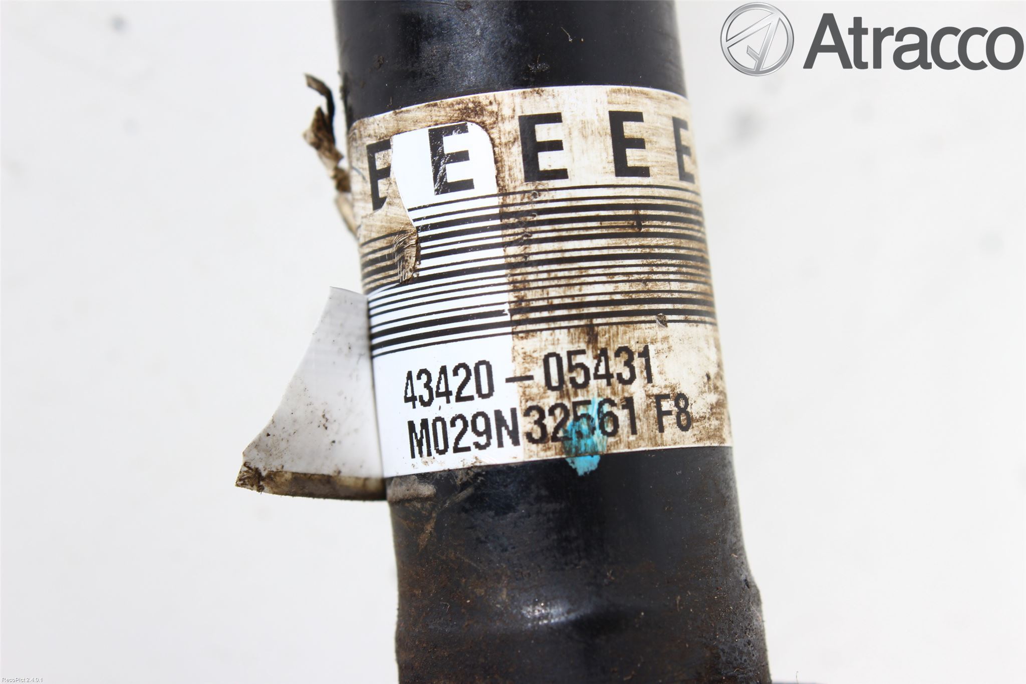 Toyota AVENSIS 09-15 Drivaxel Fram Vänster