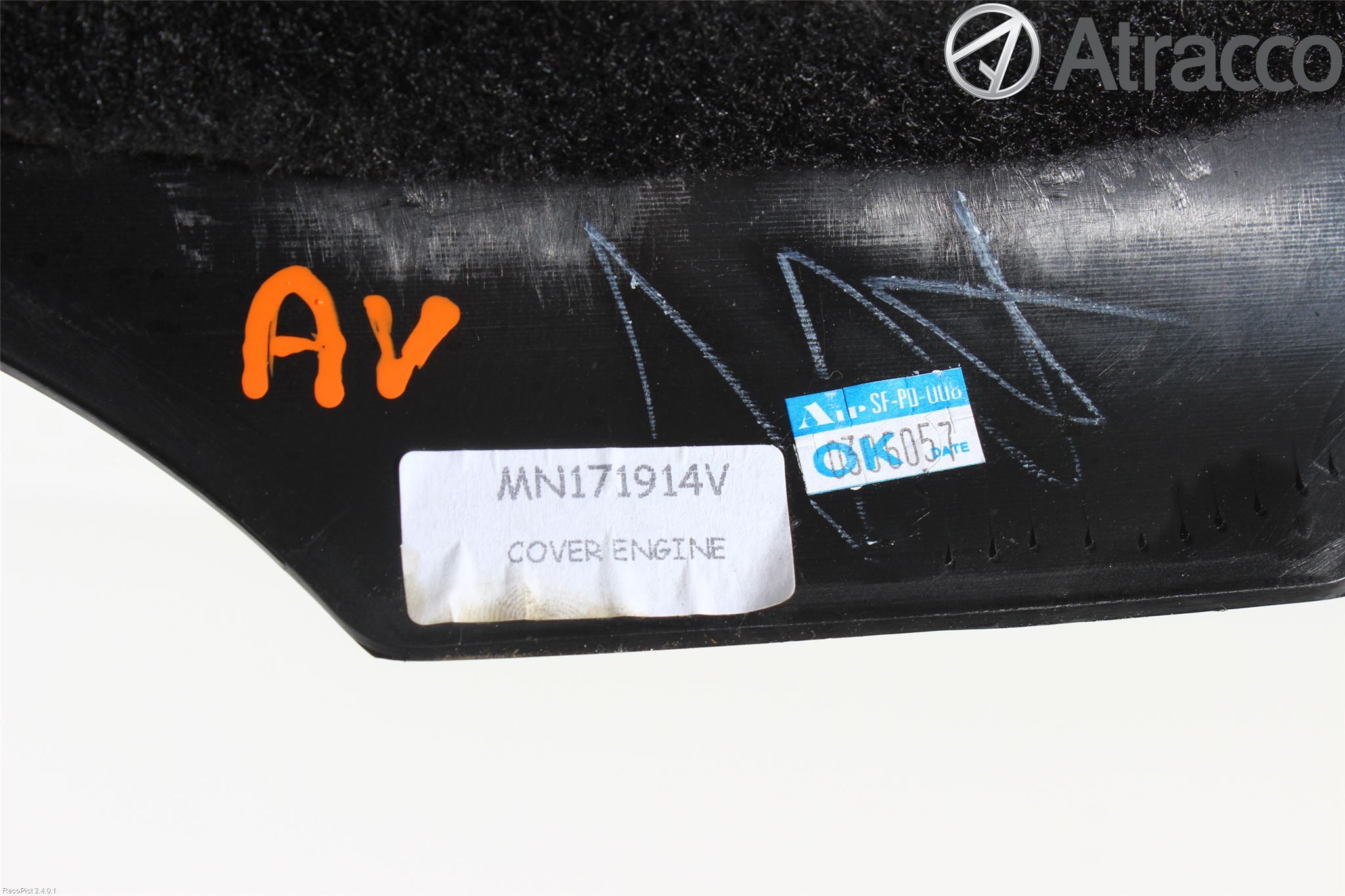 Mitsubishi L200 06-15 Motorkåpa