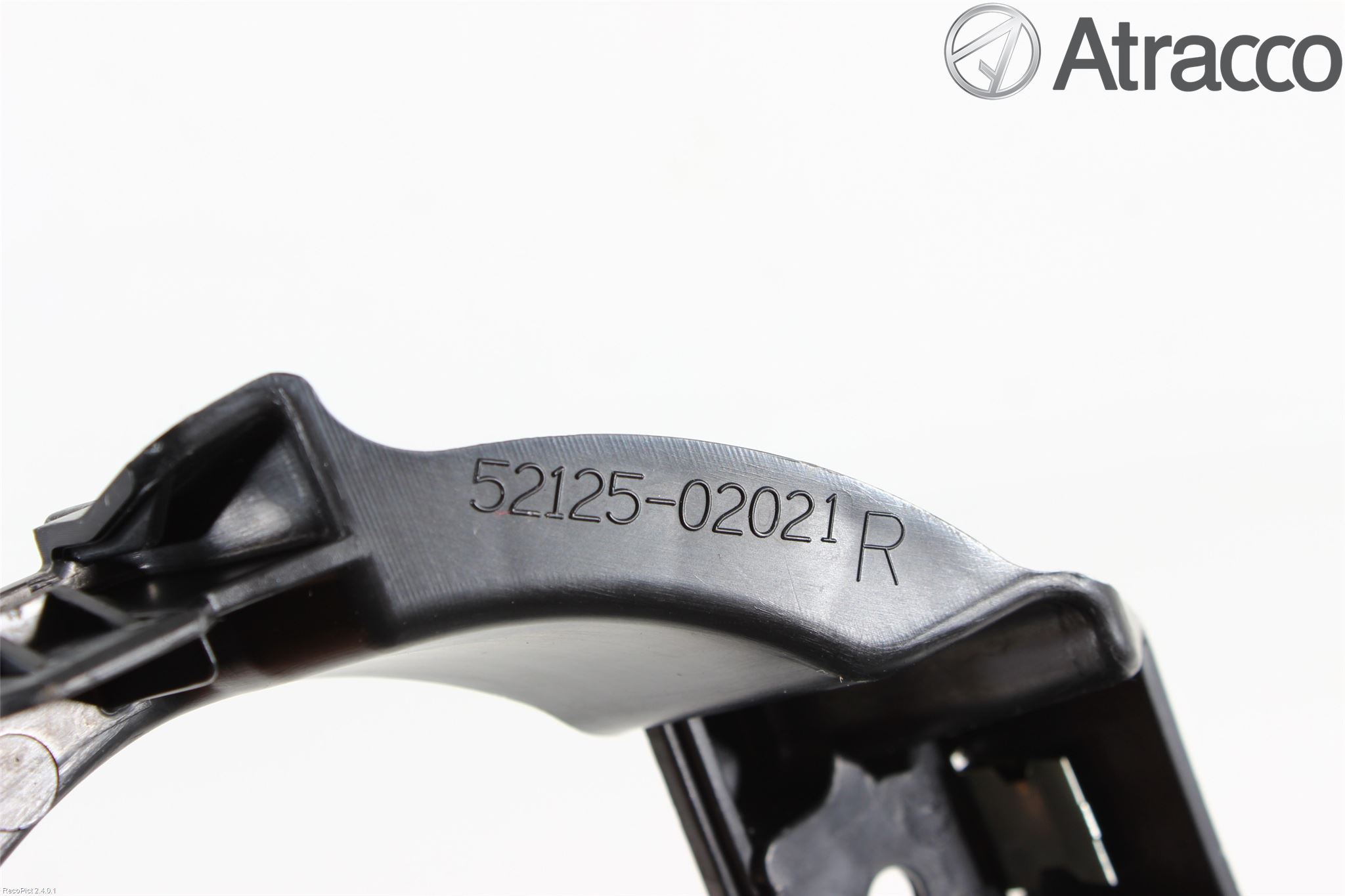 Toyota AURIS 10-12 Dimljussarg Fram