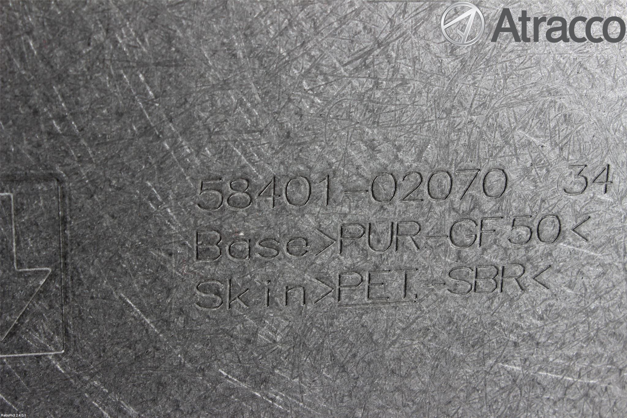 Toyota AURIS 13-19 Inrbagagerumklädsel-Golv