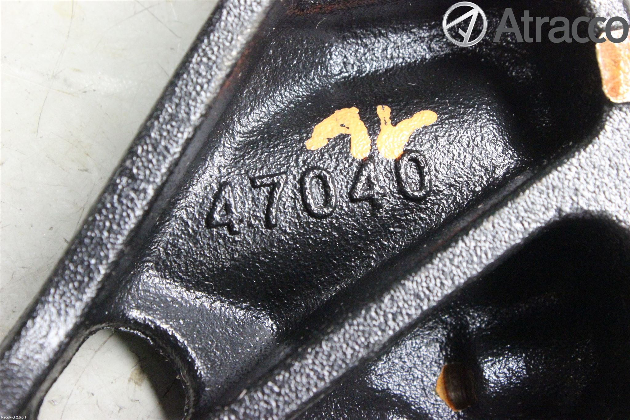 Toyota YARIS XP130 12-14 Motorfäste