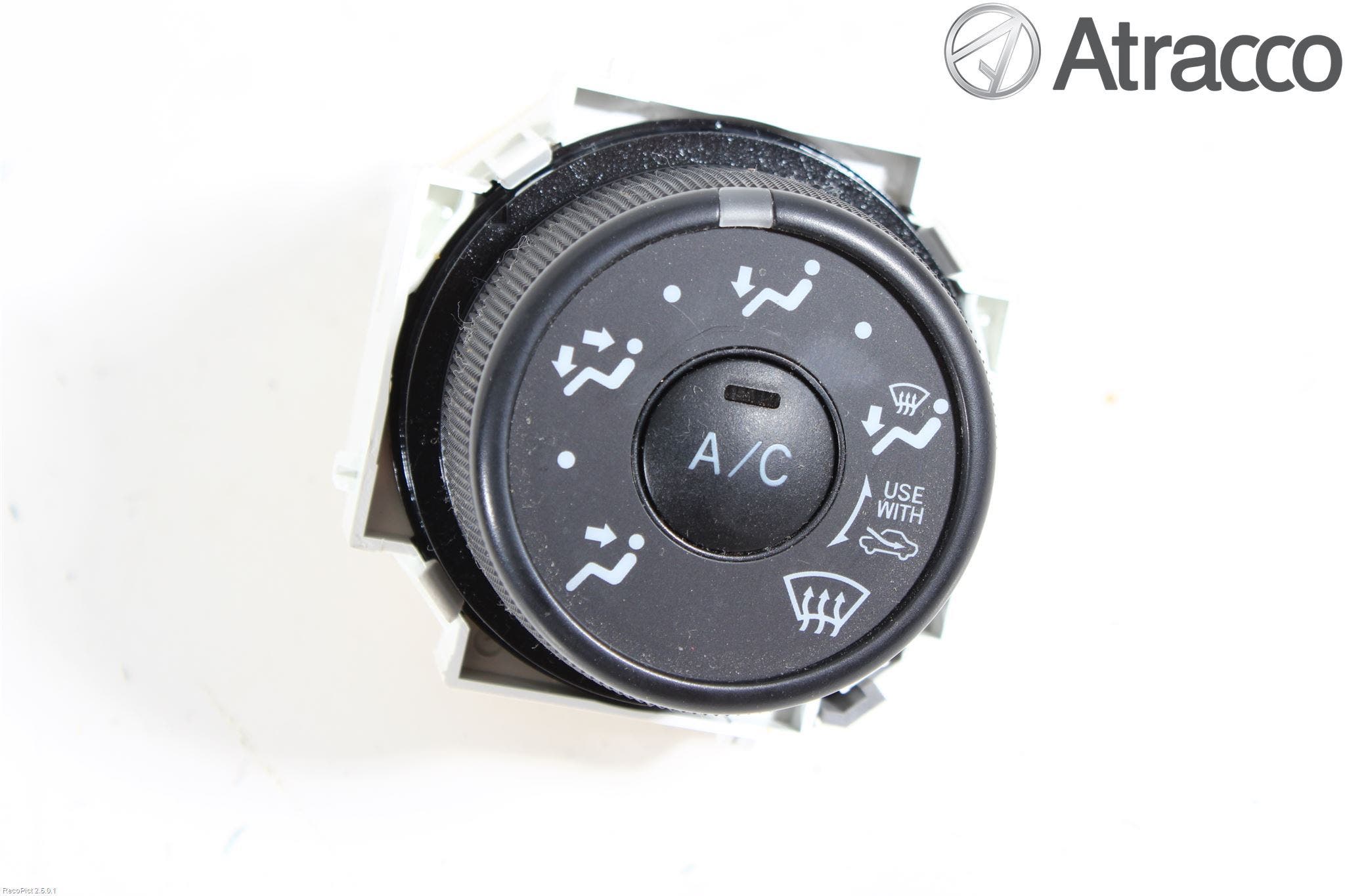 Toyota VERSO-S 11-16 Värmereglage