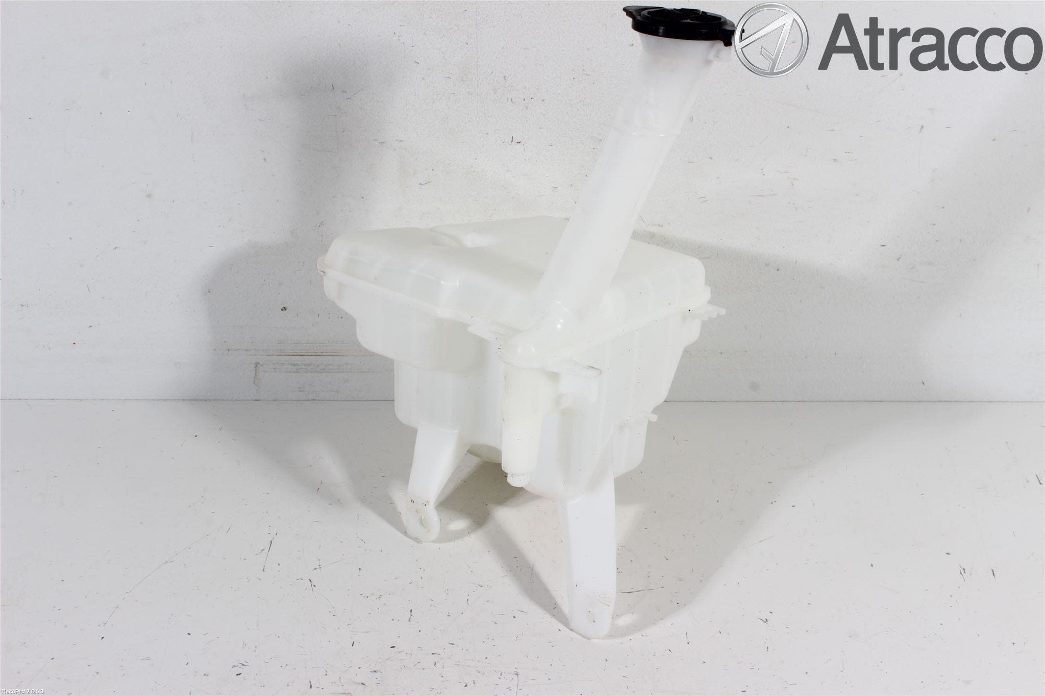 Toyota VERSO-S 11-16 Spolartank Vindruta