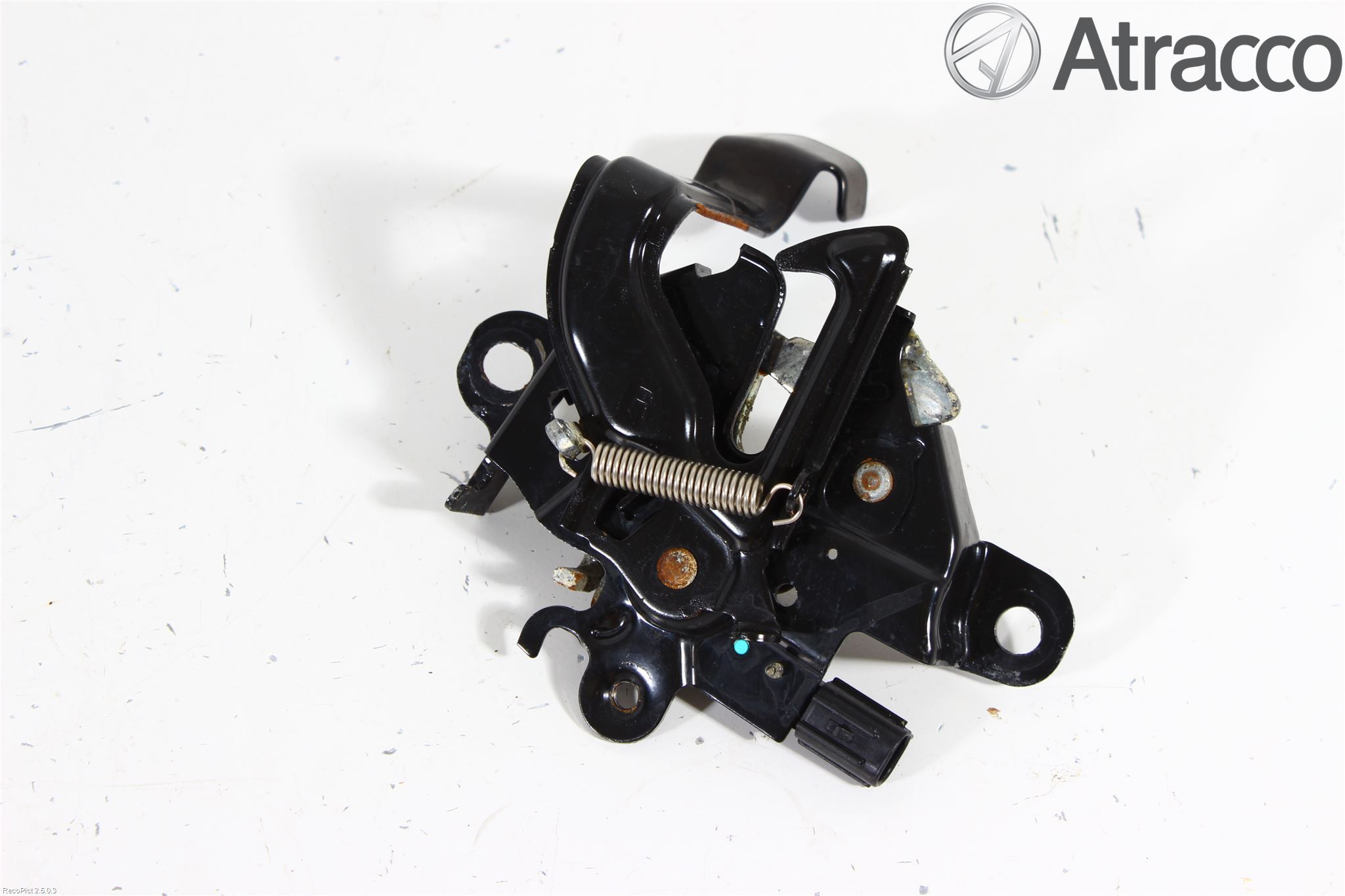 Toyota VERSO-S 11-16 Huvlås