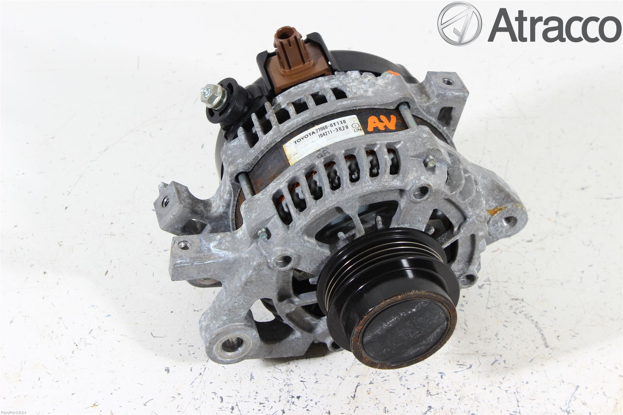 Toyota YARIS XP130 12-14 Generator