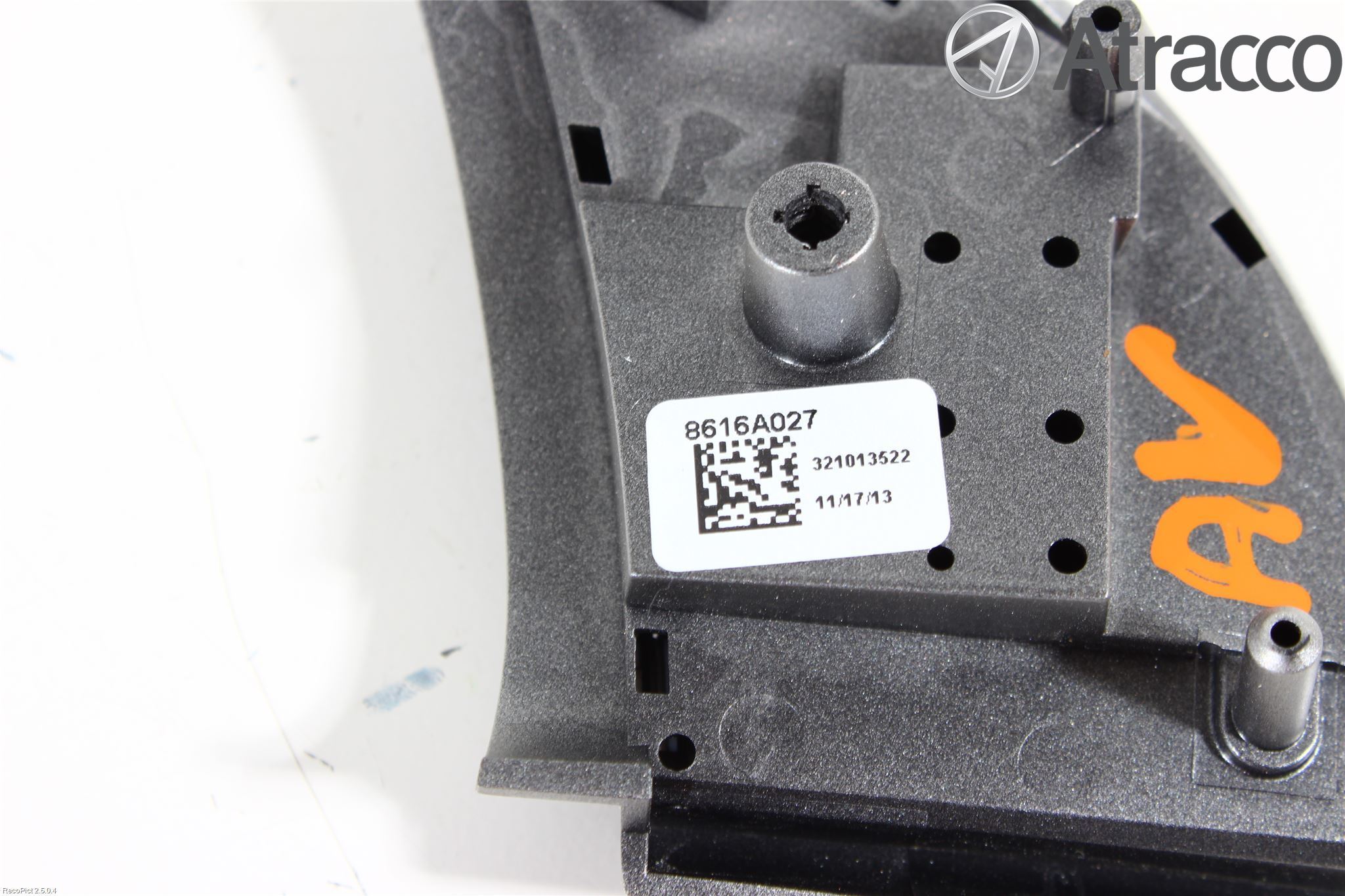Mitsubishi OUTLANDER 13-21 Spak-Rattreglage Radio