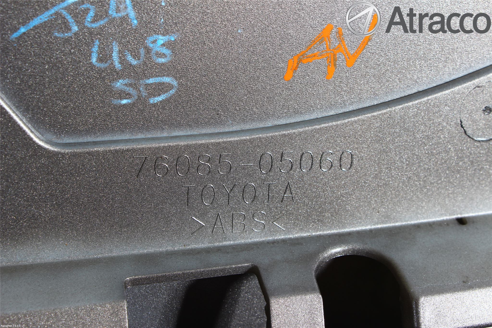 Toyota AVENSIS 09-15 Spoiler Baklucka