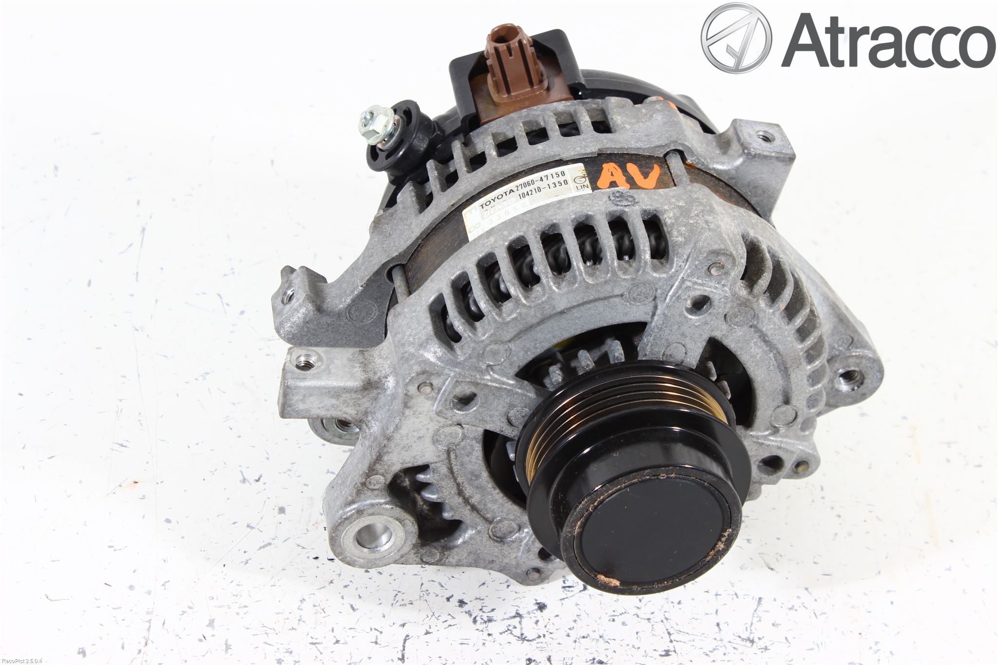 Toyota VERSO-S 11-16 Generator