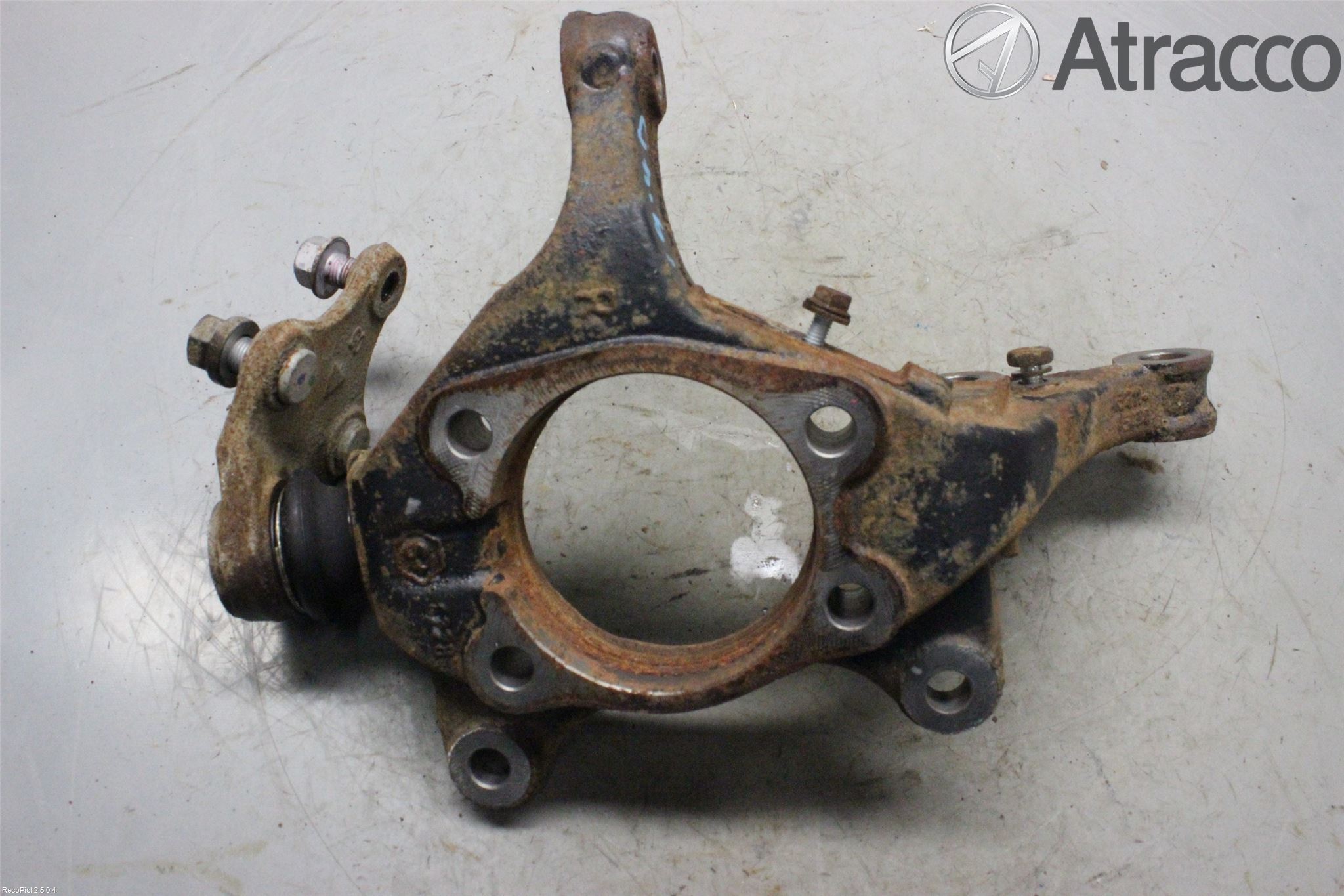 Toyota AVENSIS 09-15 Styrspindel Lagerhus Hö