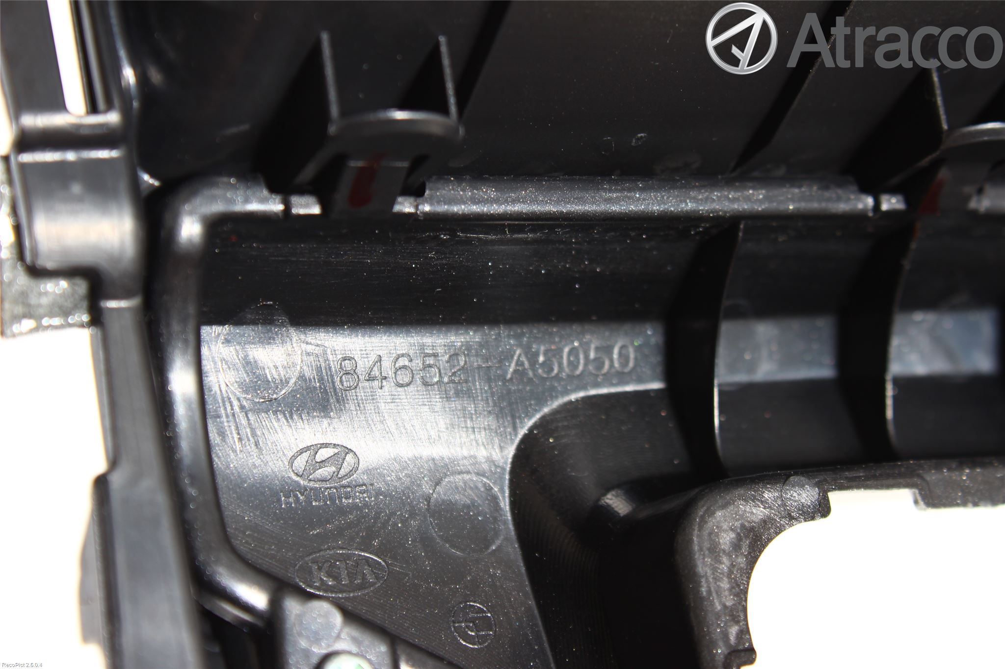 Hyundai i30 GD 13-17 Instrumentkonsoll Mitt