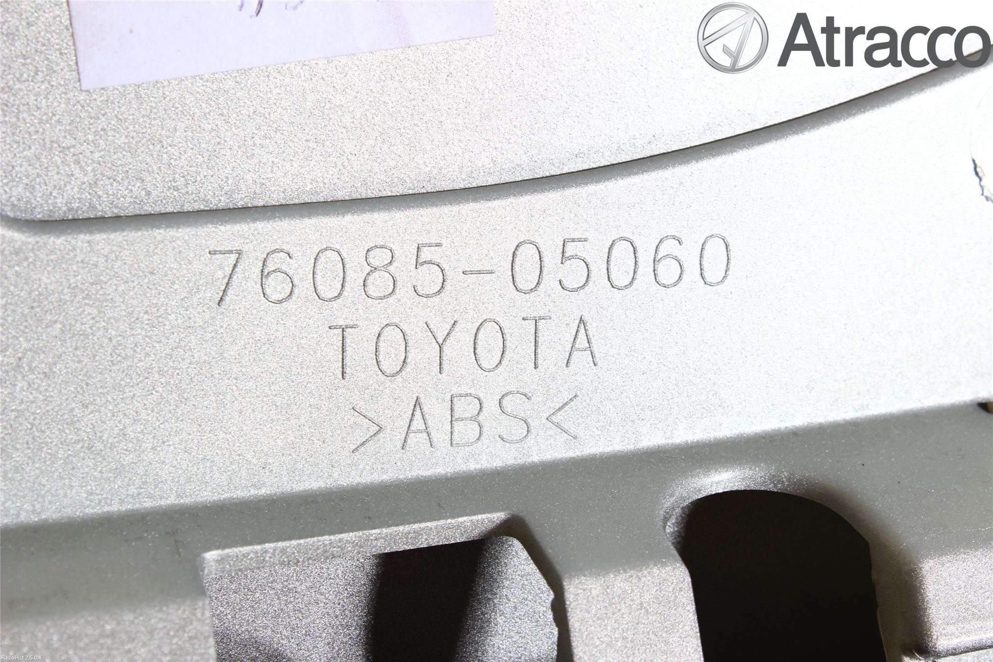 Toyota AVENSIS 09-15 Spoiler Baklucka