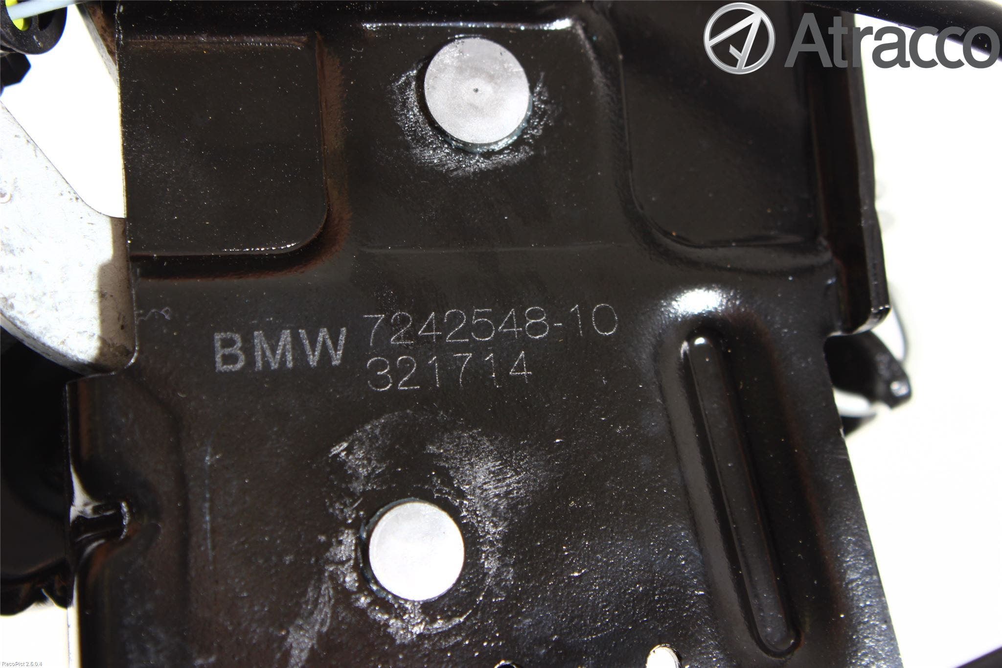 BMW 3 F30/F31/F80 12-19 Huvlås