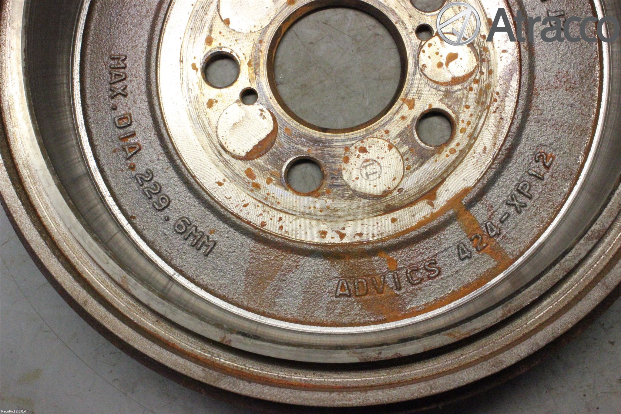 Toyota VERSO-S 11-16 Bromstrumma Bak