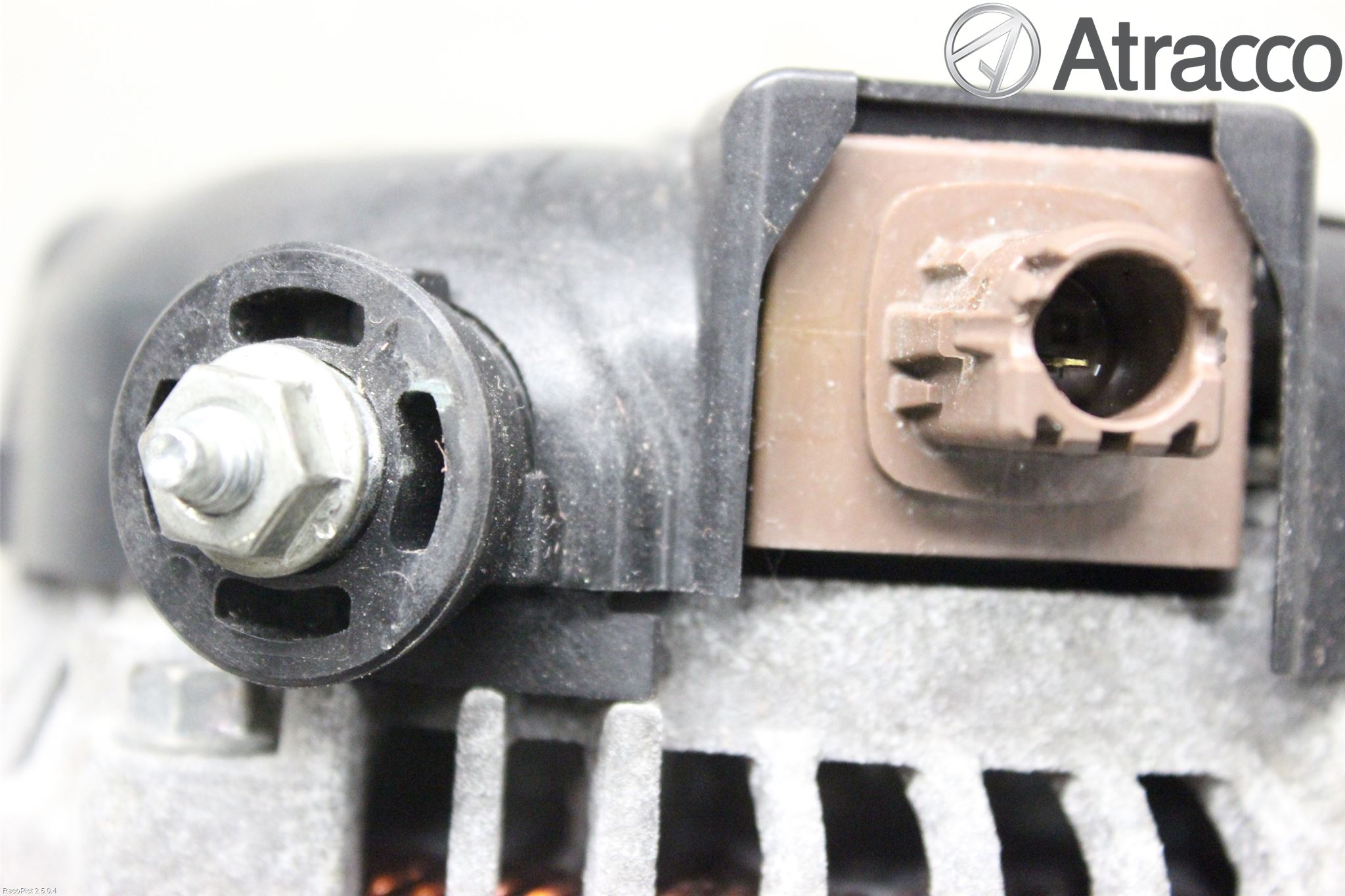 Toyota YARIS XP130 12-14 Generator