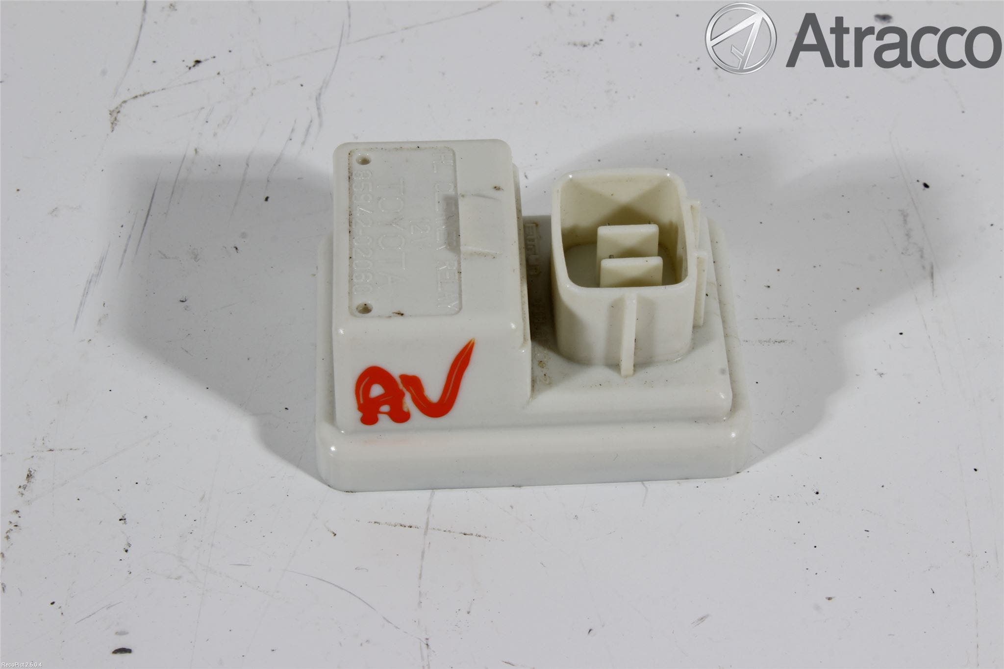 Toyota AURIS 13-19 Relä Spolning