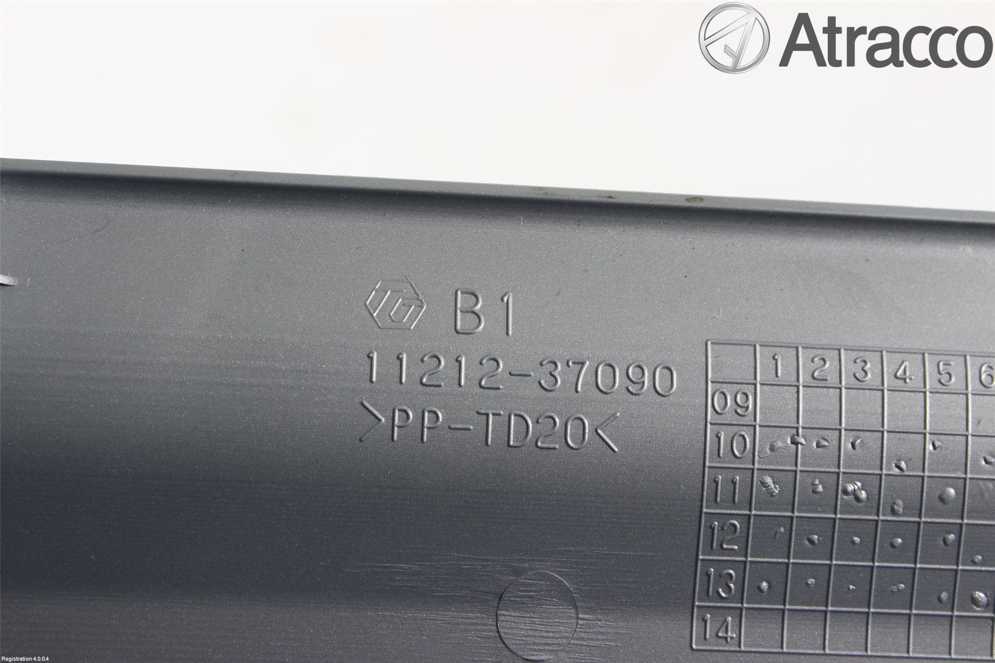 Toyota AURIS 13-19 Motorkåpa