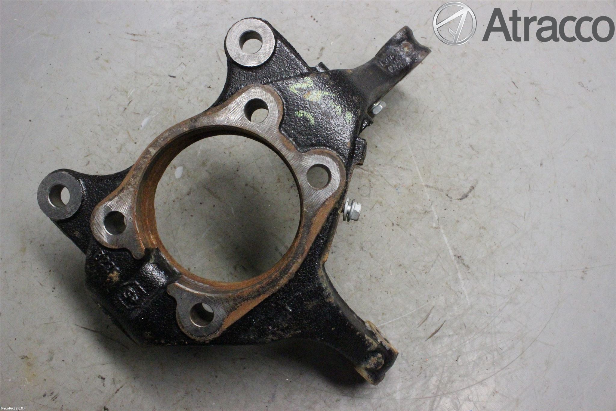 Toyota AURIS 13-19 Styrspindel Lagerhus Vä