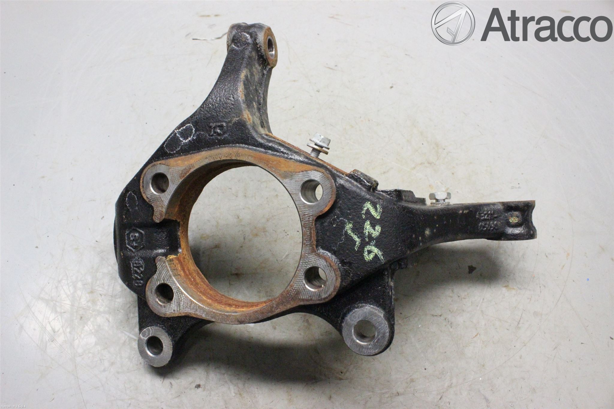 Toyota AURIS 13-19 Styrspindel Lagerhus Hö