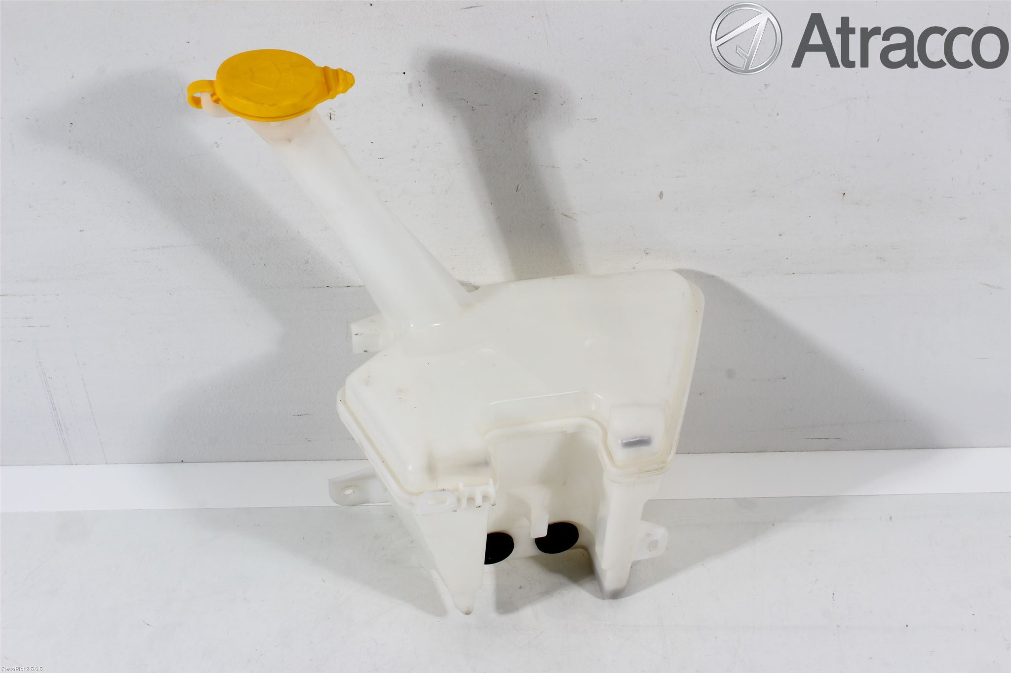 Toyota YARIS XP130 12-14 Spolartank Vindruta