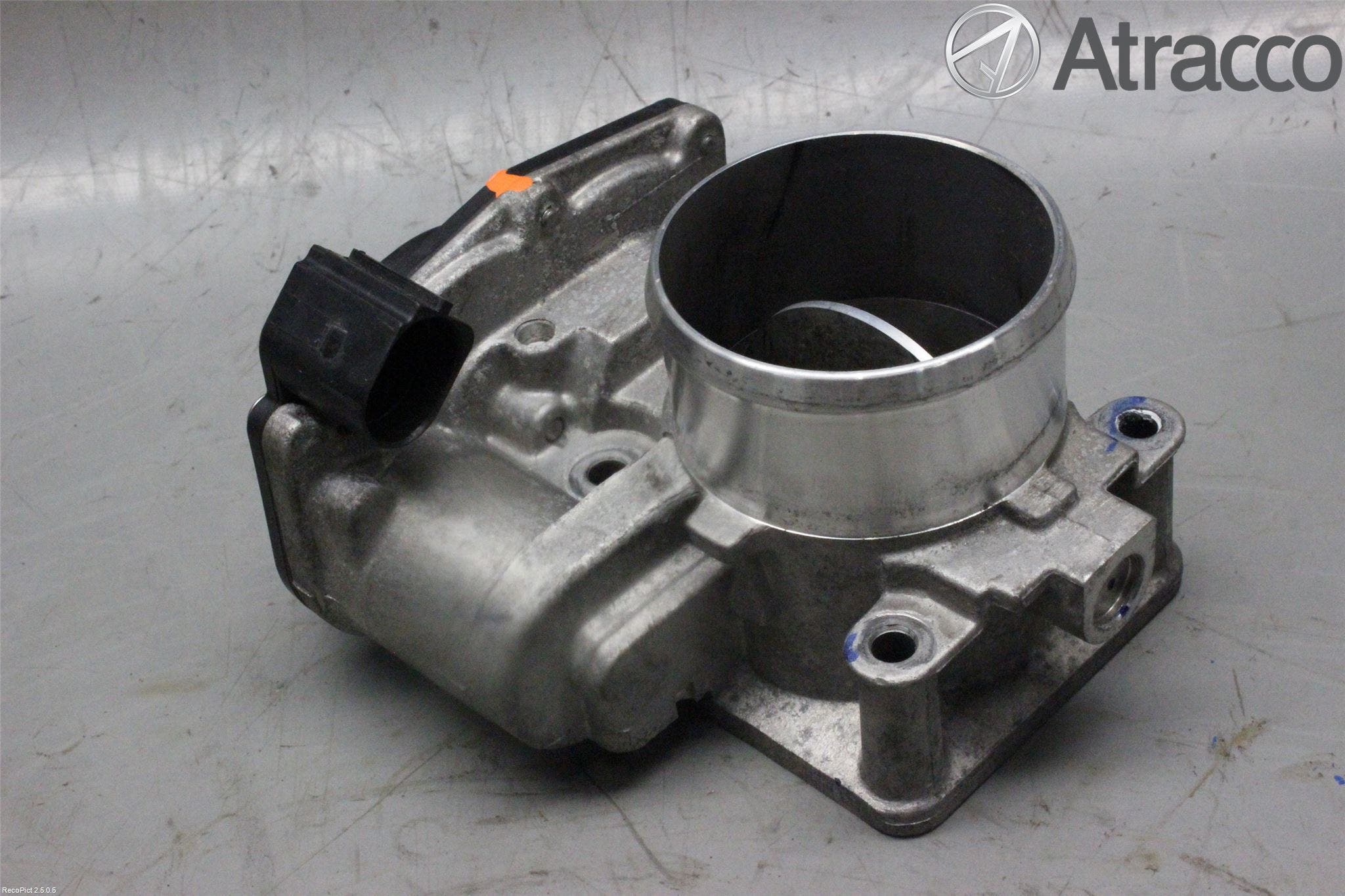 Hyundai SANTA FE 13-18 Injspjällhus