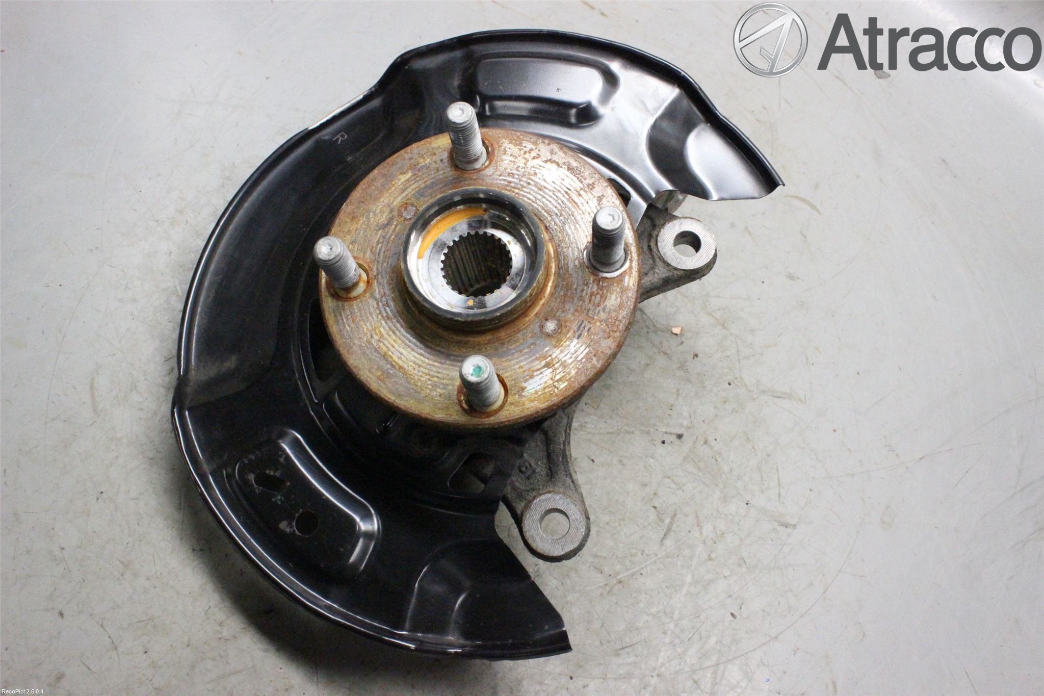 Toyota YARIS XP130 12-14 Styrspindel Lagerhus Hö