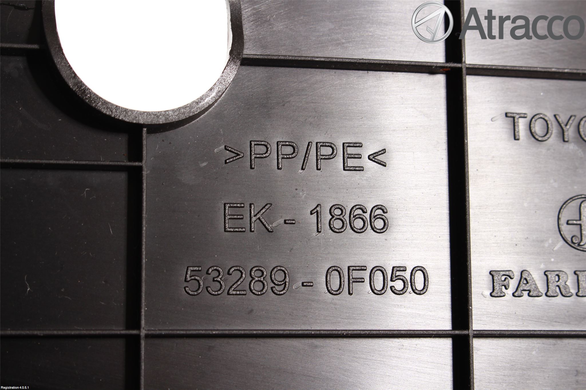 Toyota VERSO 09-18 Frontplåt Övre