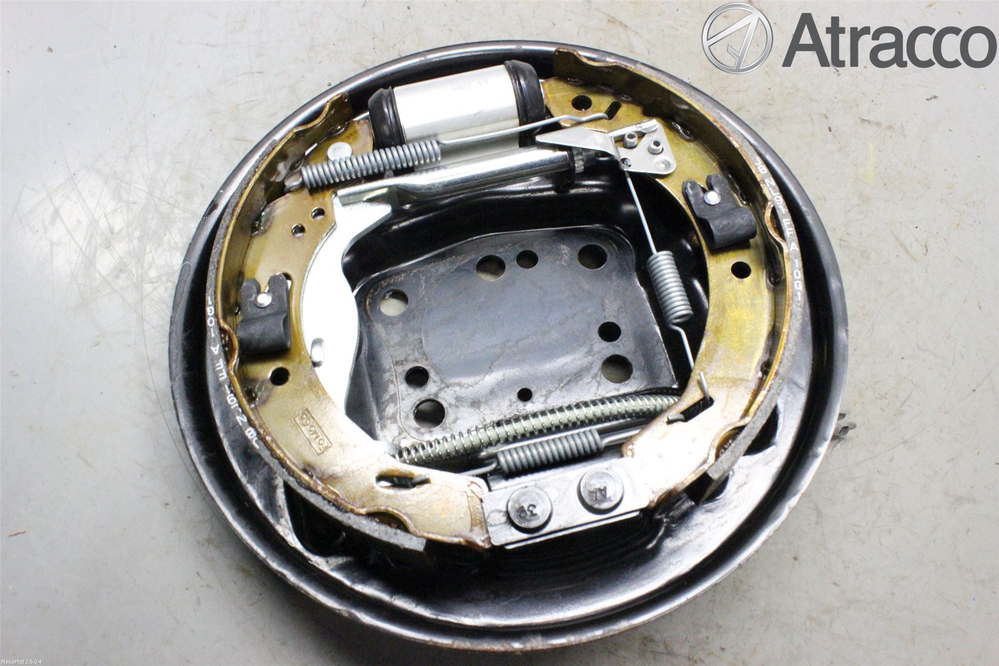 Ford FIESTA 09-12 Bromssköld Bak