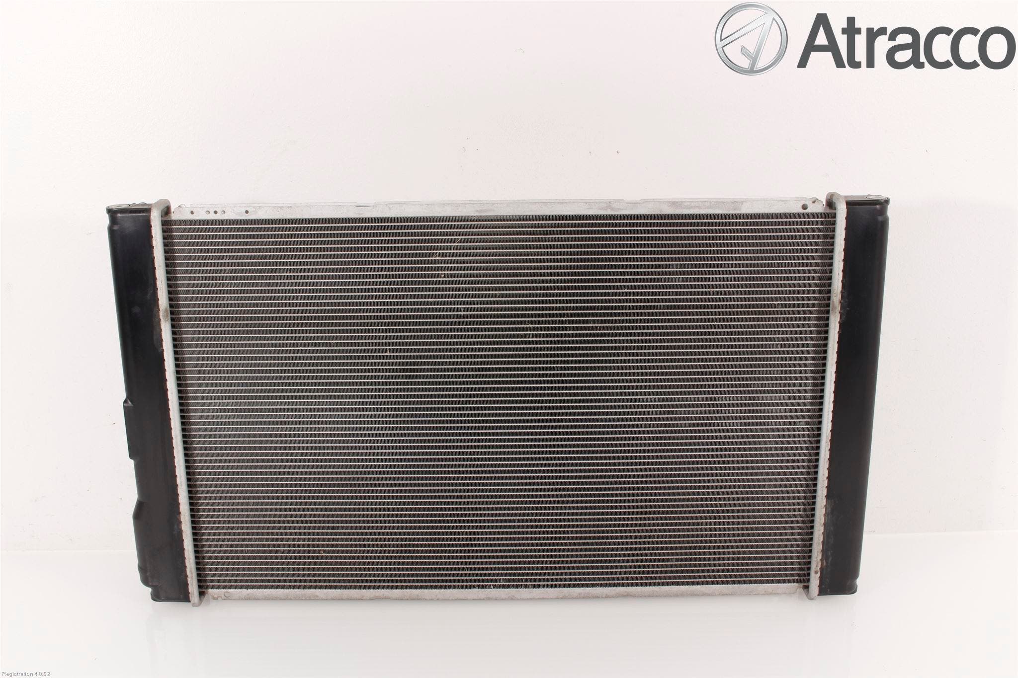 Toyota PRIUS+ ZVW40 12-20 Kylare Aut