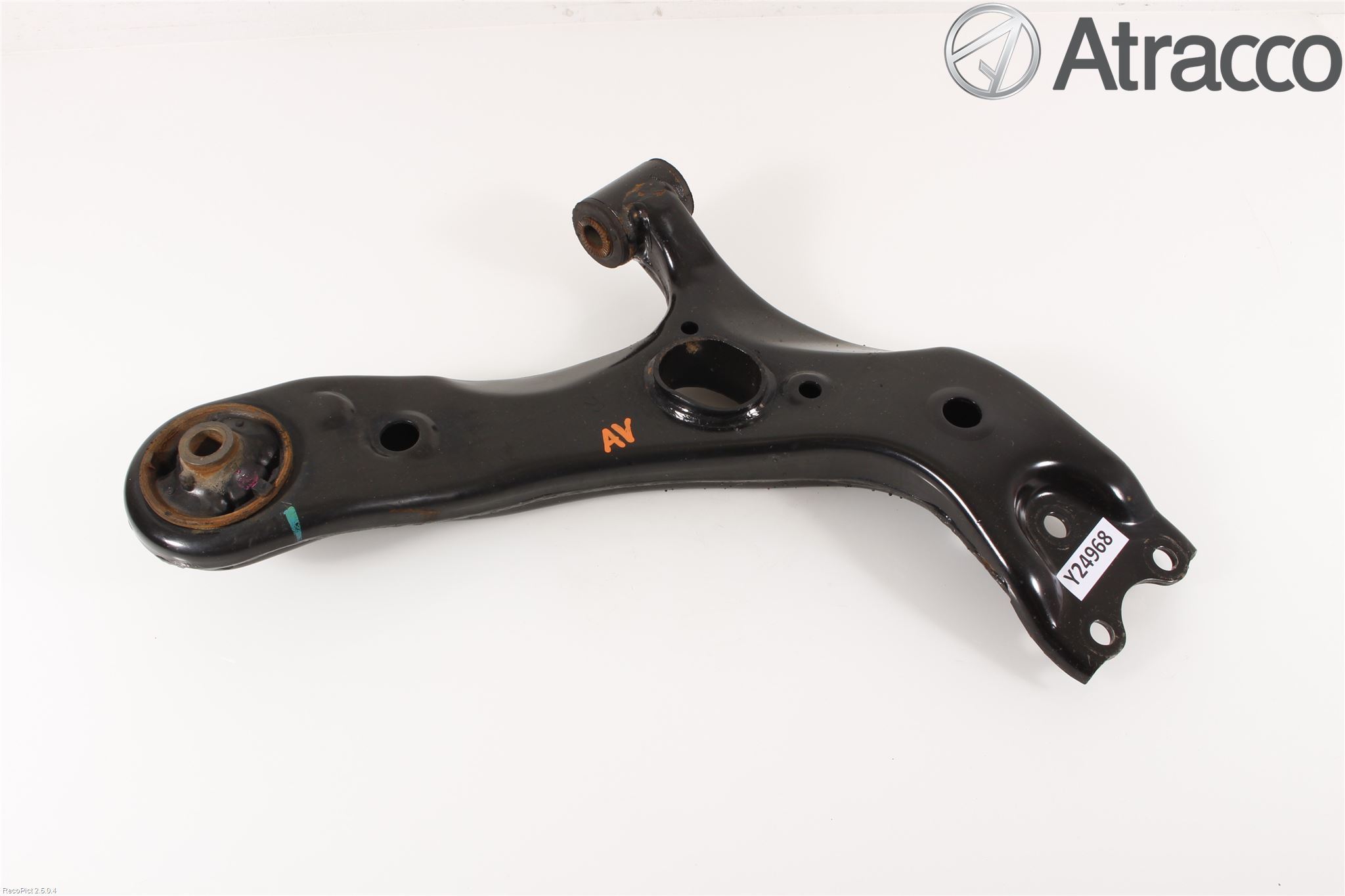 Toyota AURIS 13-19 Bärarm Fram Undre Hö