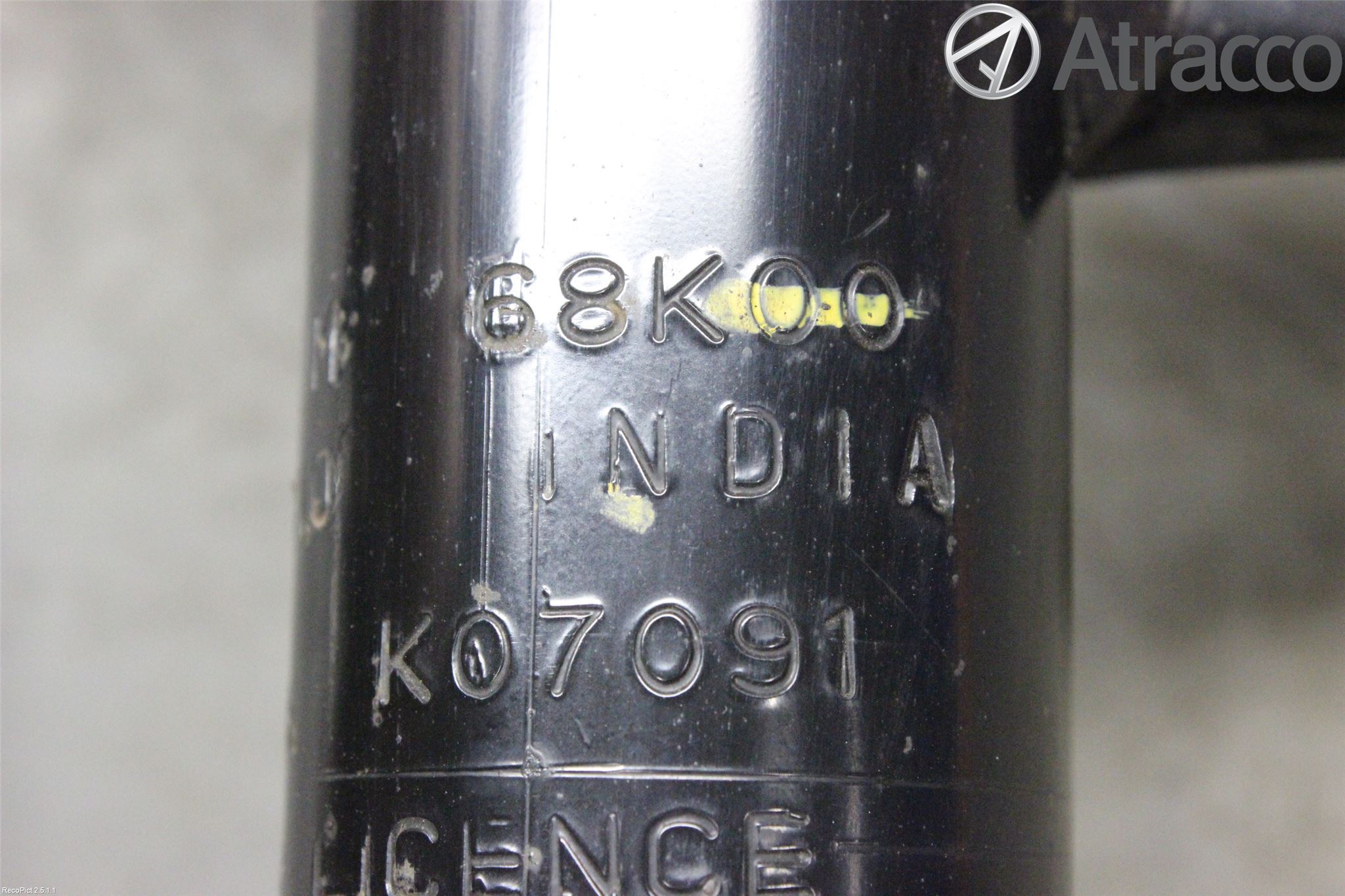 Suzuki ALTO 79-14 Fjäderben Fram Höger