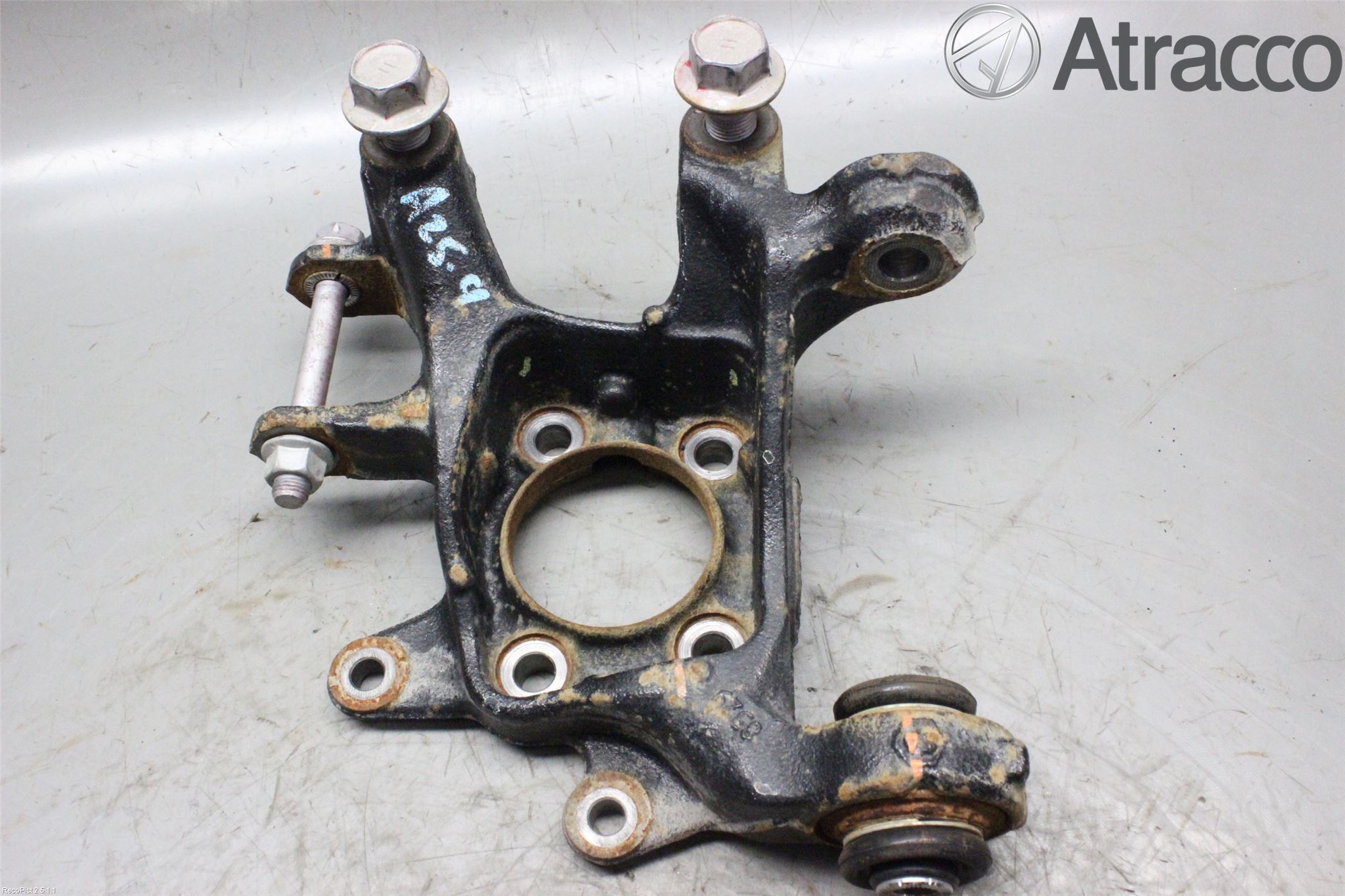 Toyota AURIS 13-19 Hjullagerhus-Spindel Vä B