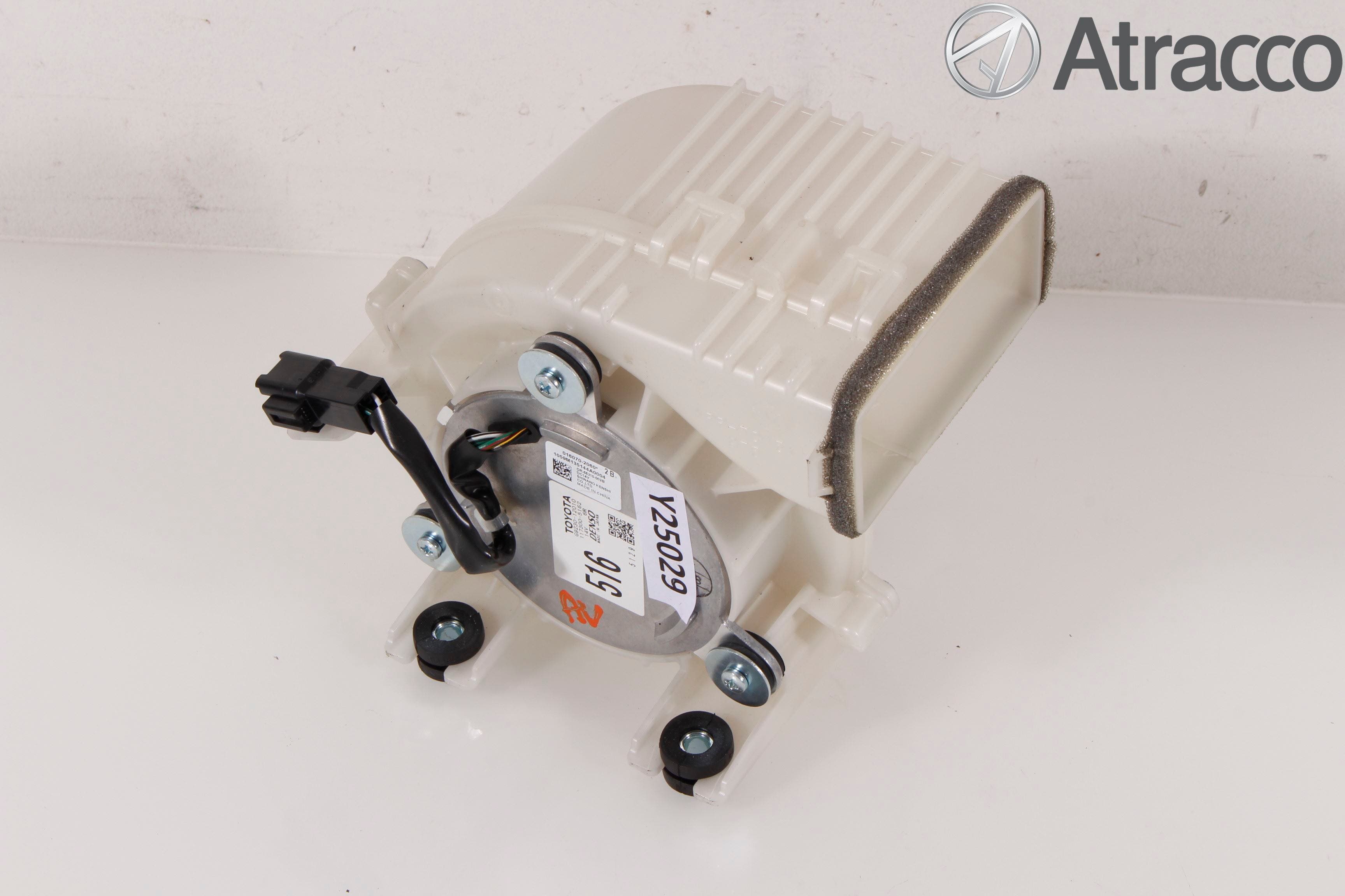 Toyota AURIS 13-19 Kylfläkt El