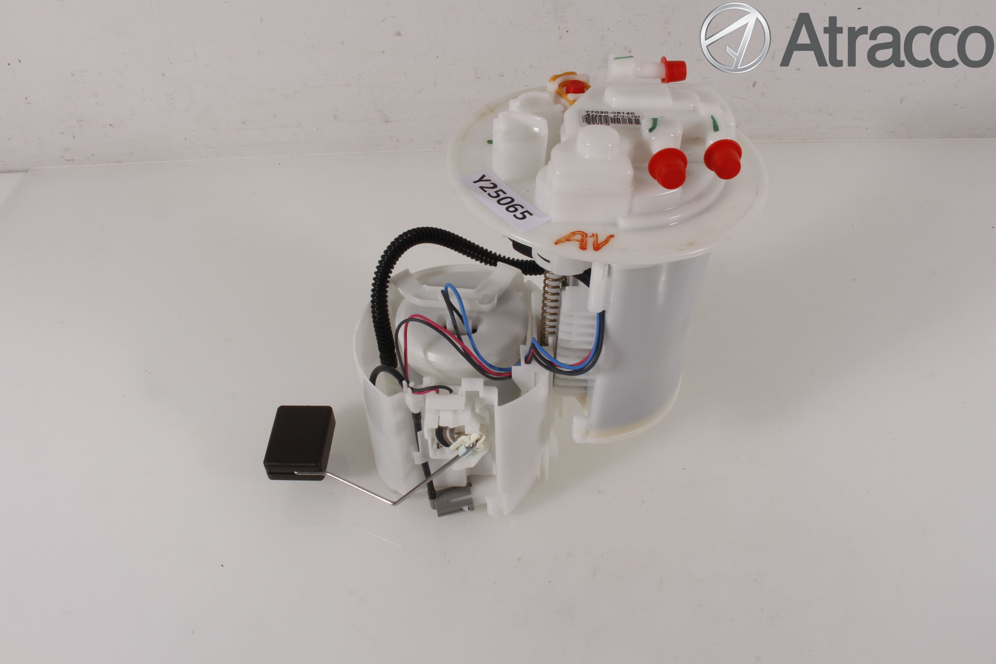 Toyota AVENSIS 09-15 Bränslepump El