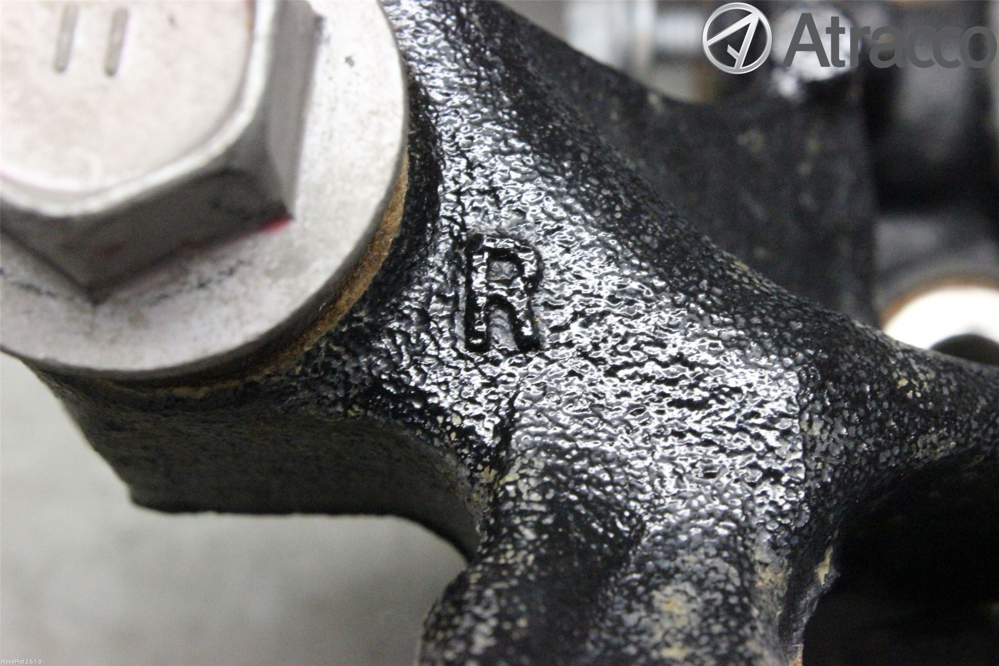 Toyota RAV4 13-18 Hjullagerhus-Spindel Hö B