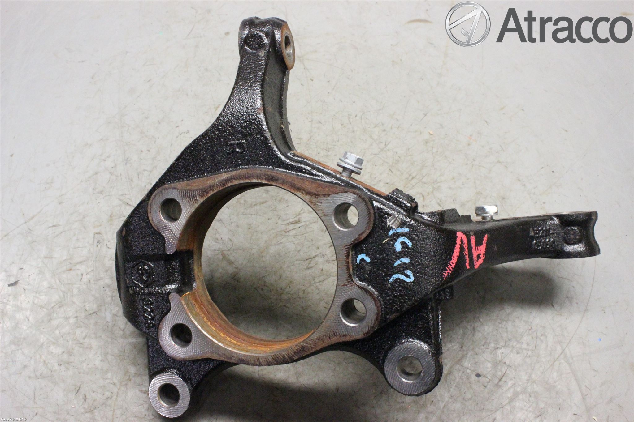 Toyota AURIS 13-19 Styrspindel Lagerhus Hö