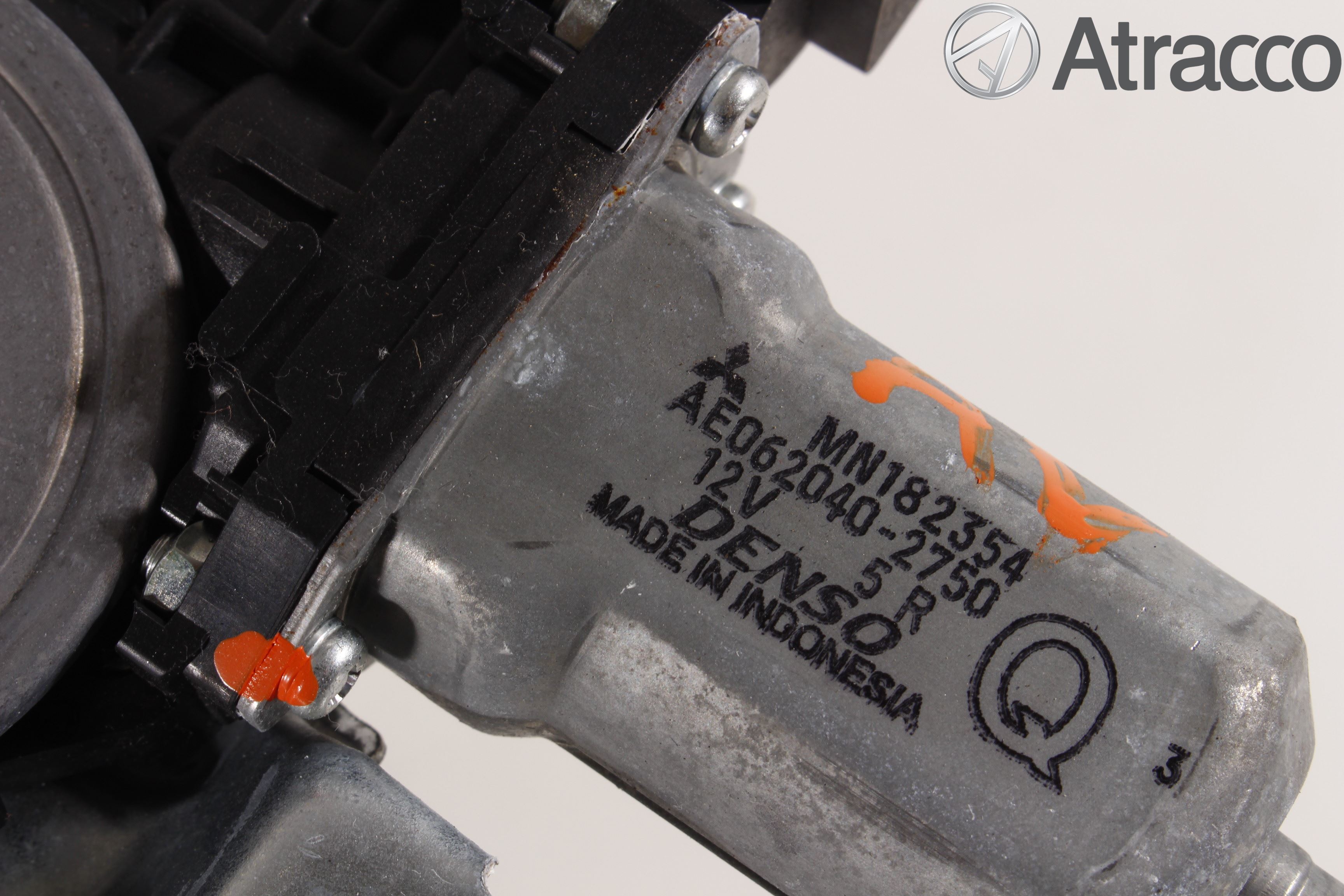 Mitsubishi L200 06-15 Fönsterhissmekanism