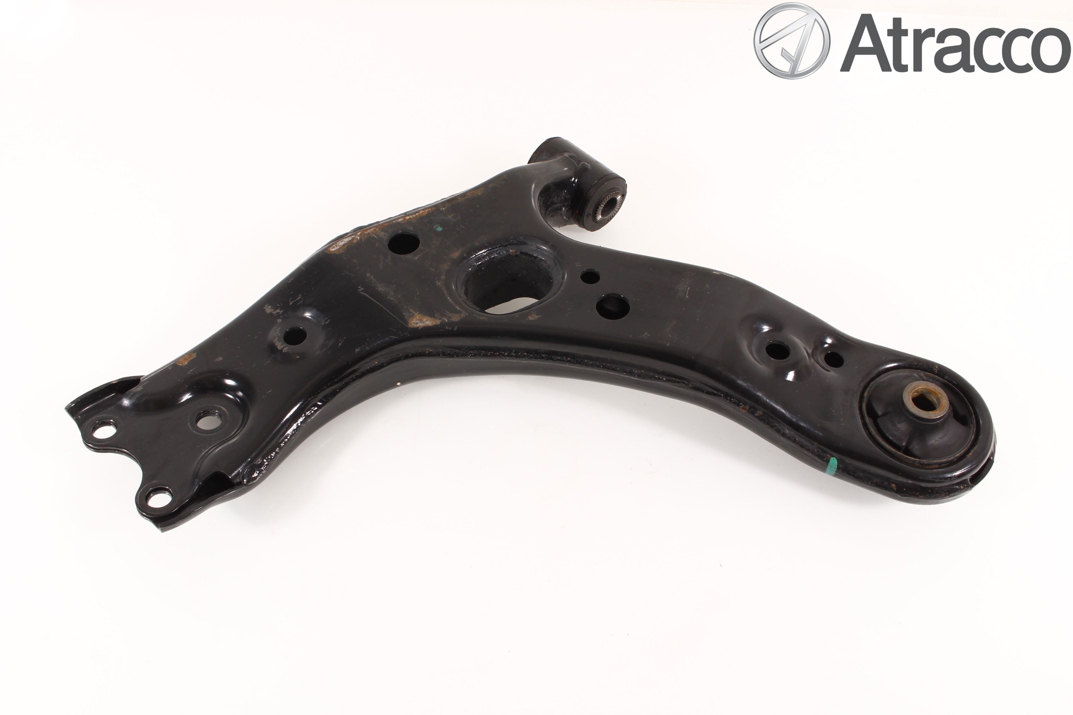 Toyota AURIS 13-19 Bärarm Fram Undre Hö