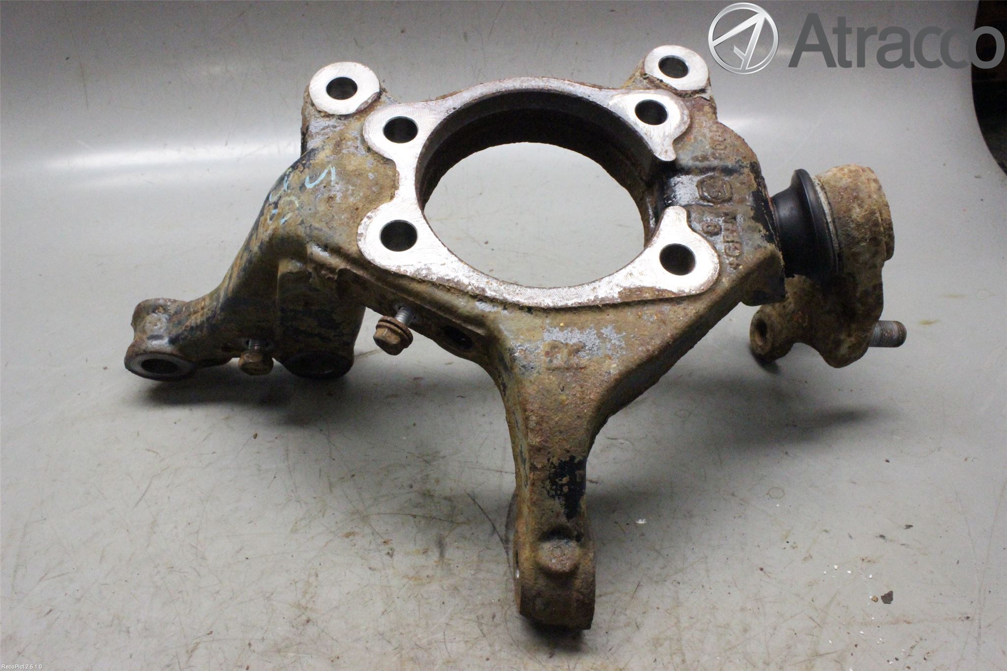 Toyota AURIS 10-12 Styrspindel Lagerhus Hö