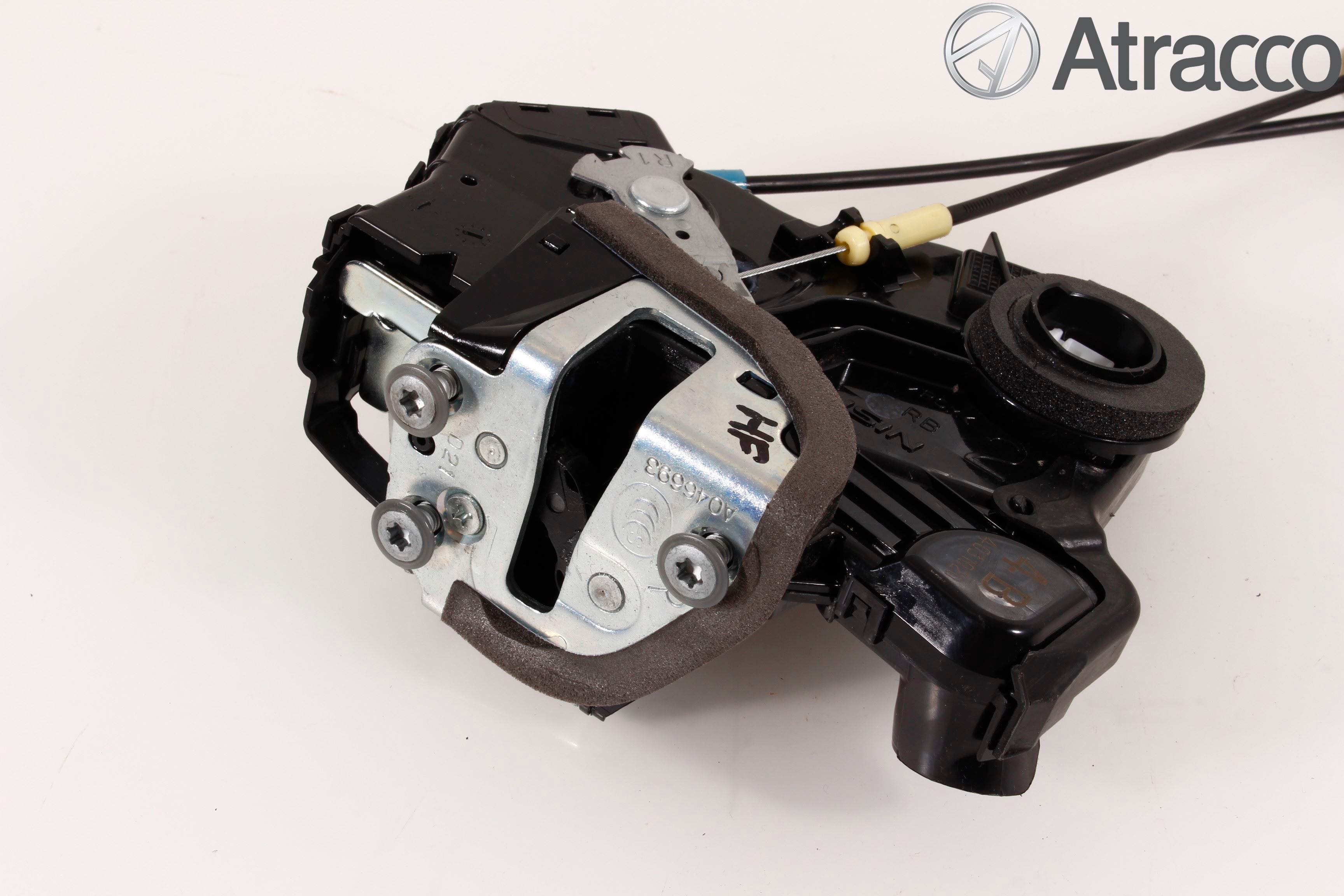 Toyota RAV4 13-18 Låskista-Dörrlås