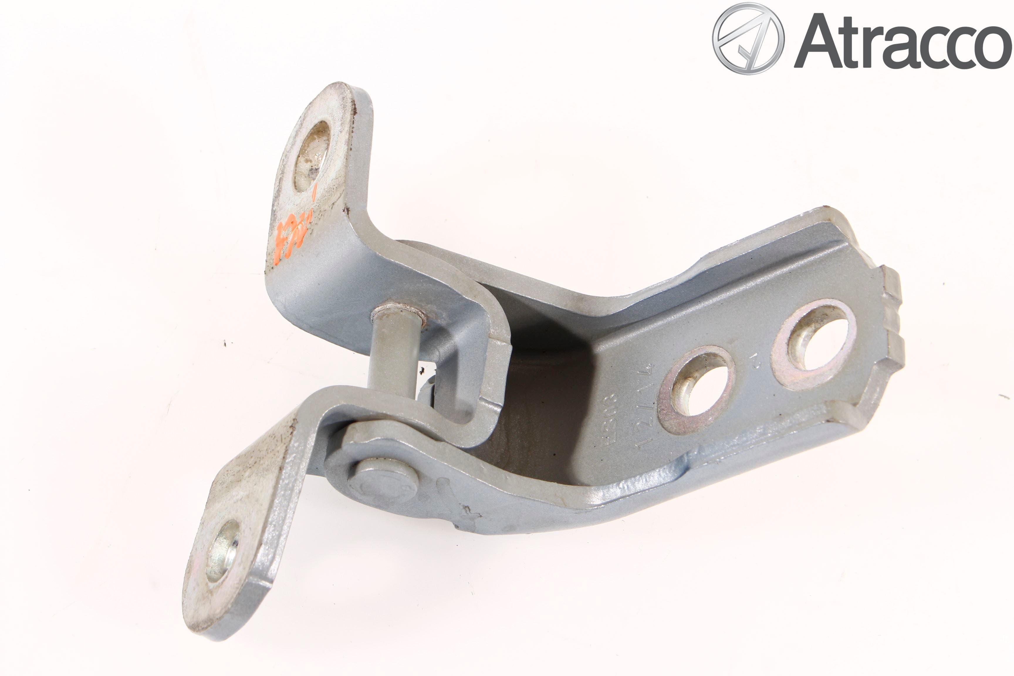 Toyota AURIS 13-19 Dörrgångjärn