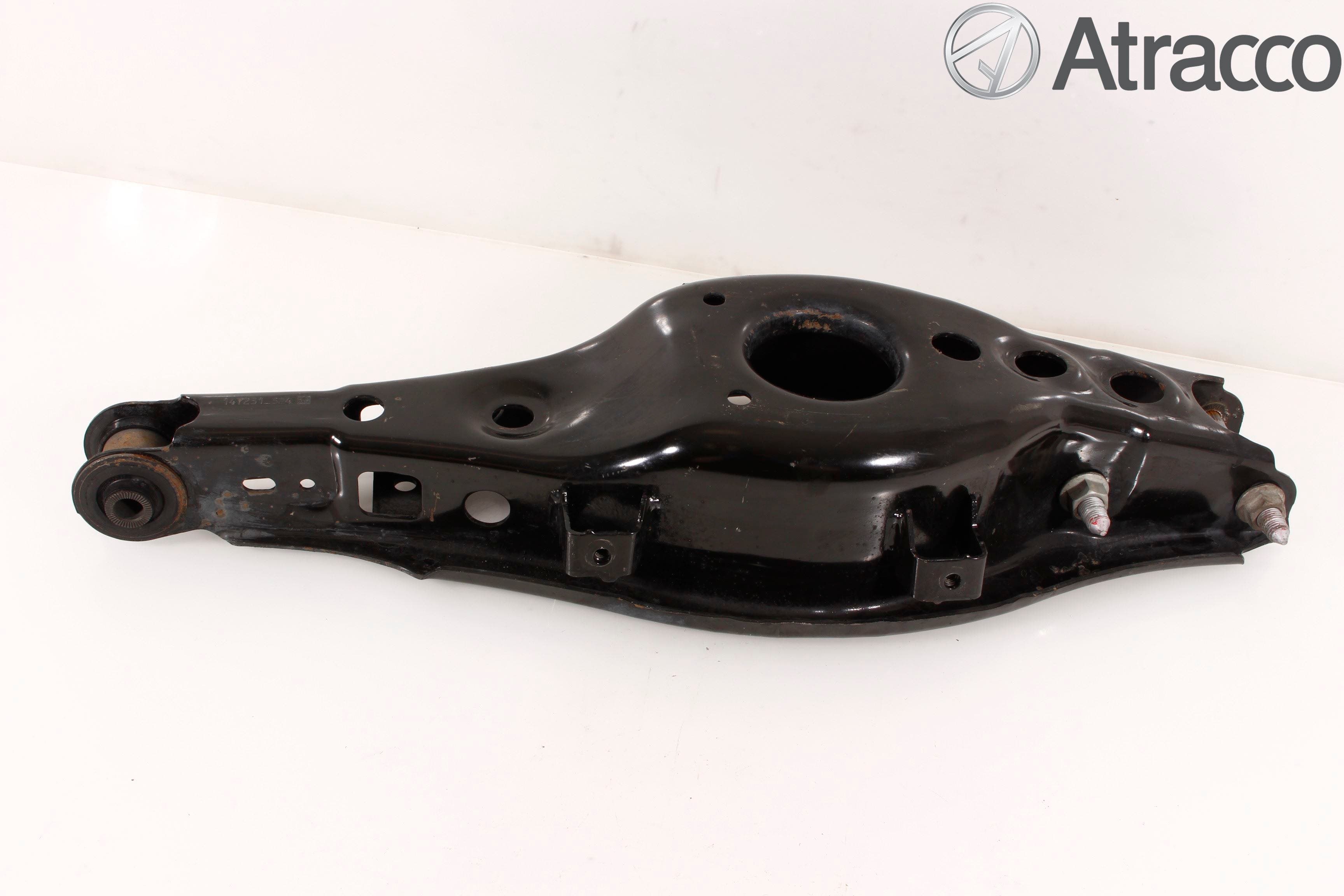 Toyota AURIS 13-19 Bärarm Bak Höger