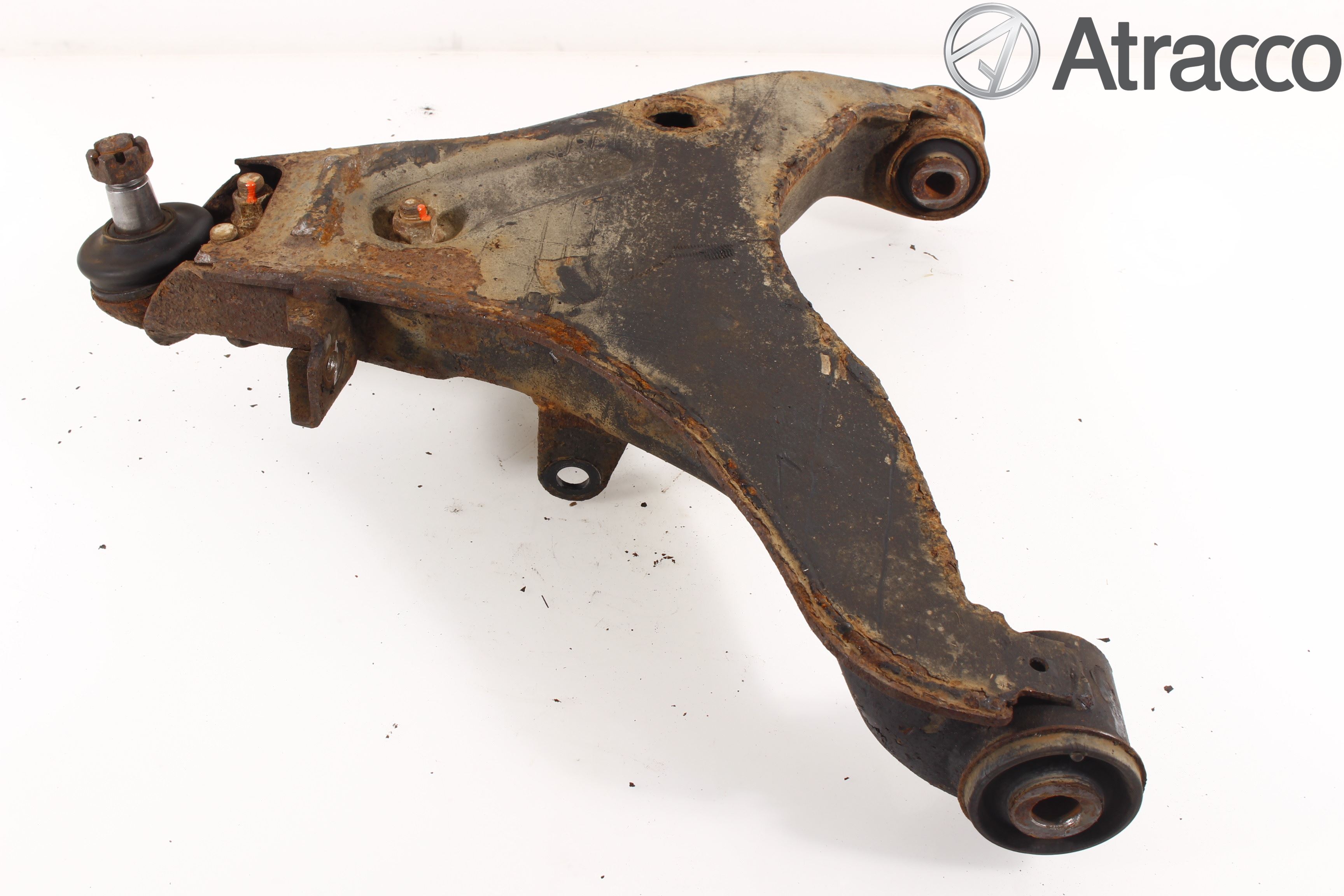 Mitsubishi L200 06-15 Bärarm Fram Undre Vä