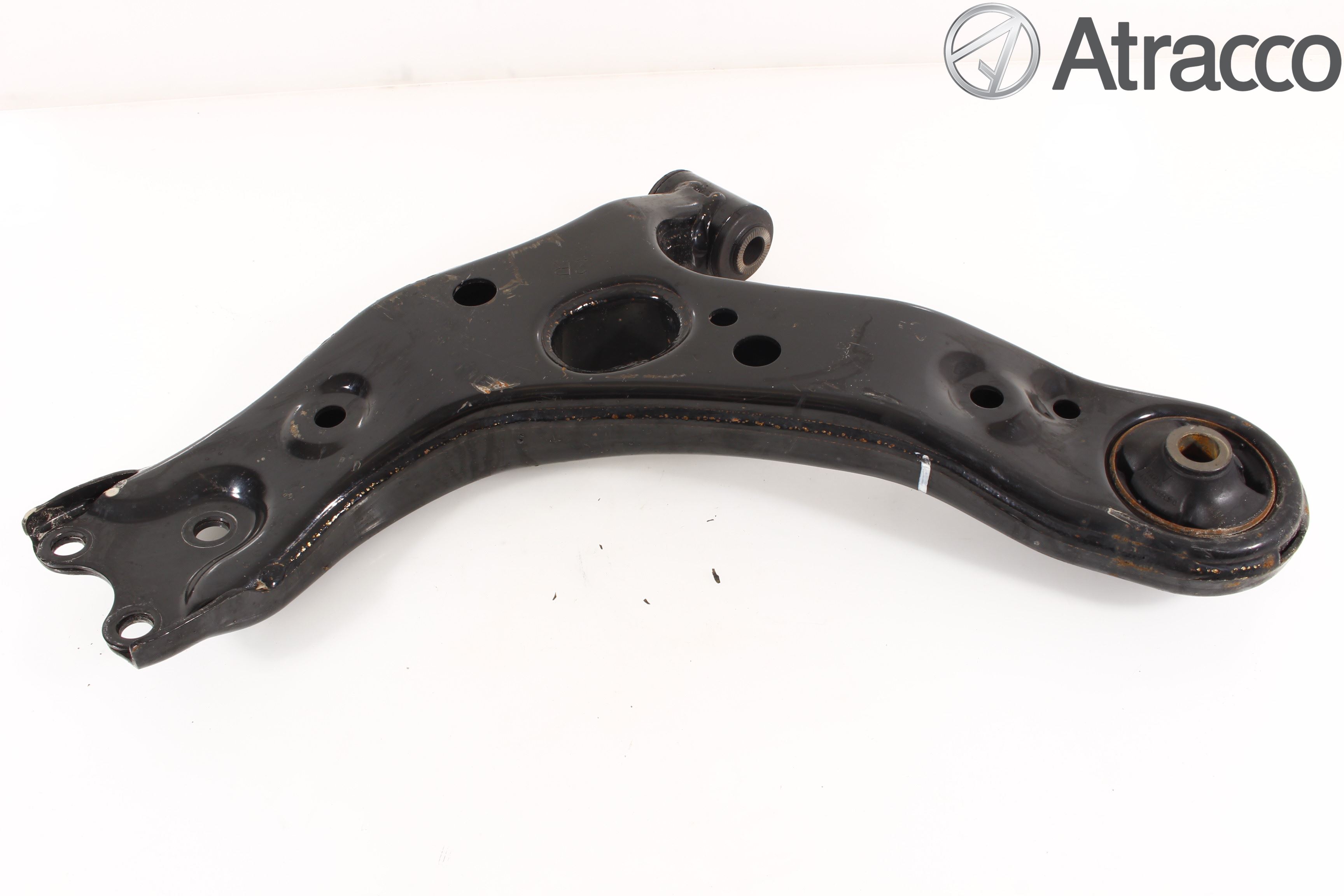 Toyota AVENSIS 16-18 Bärarm Fram Undre Hö
