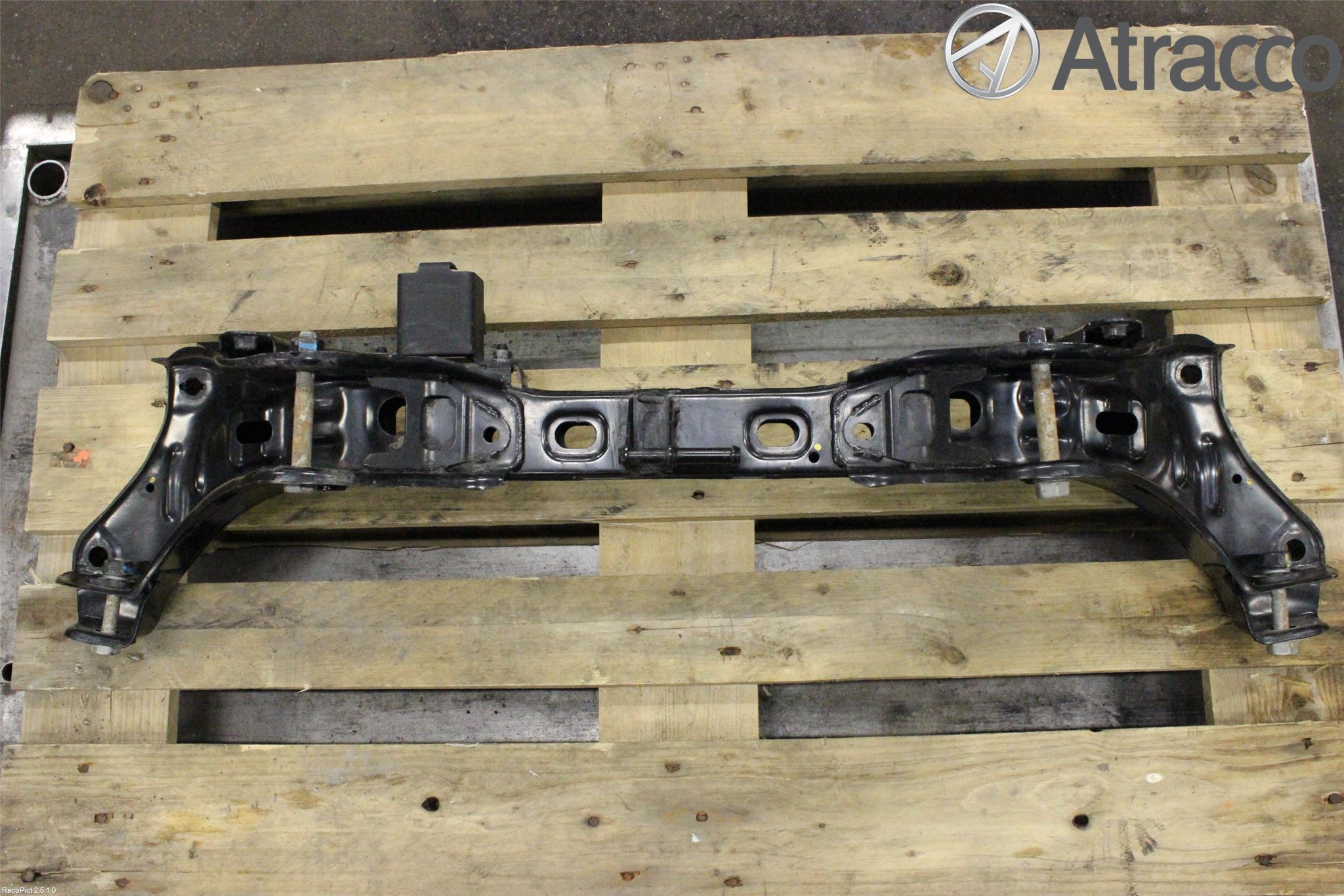 Hyundai i40 16-18 Bakaxelbalk